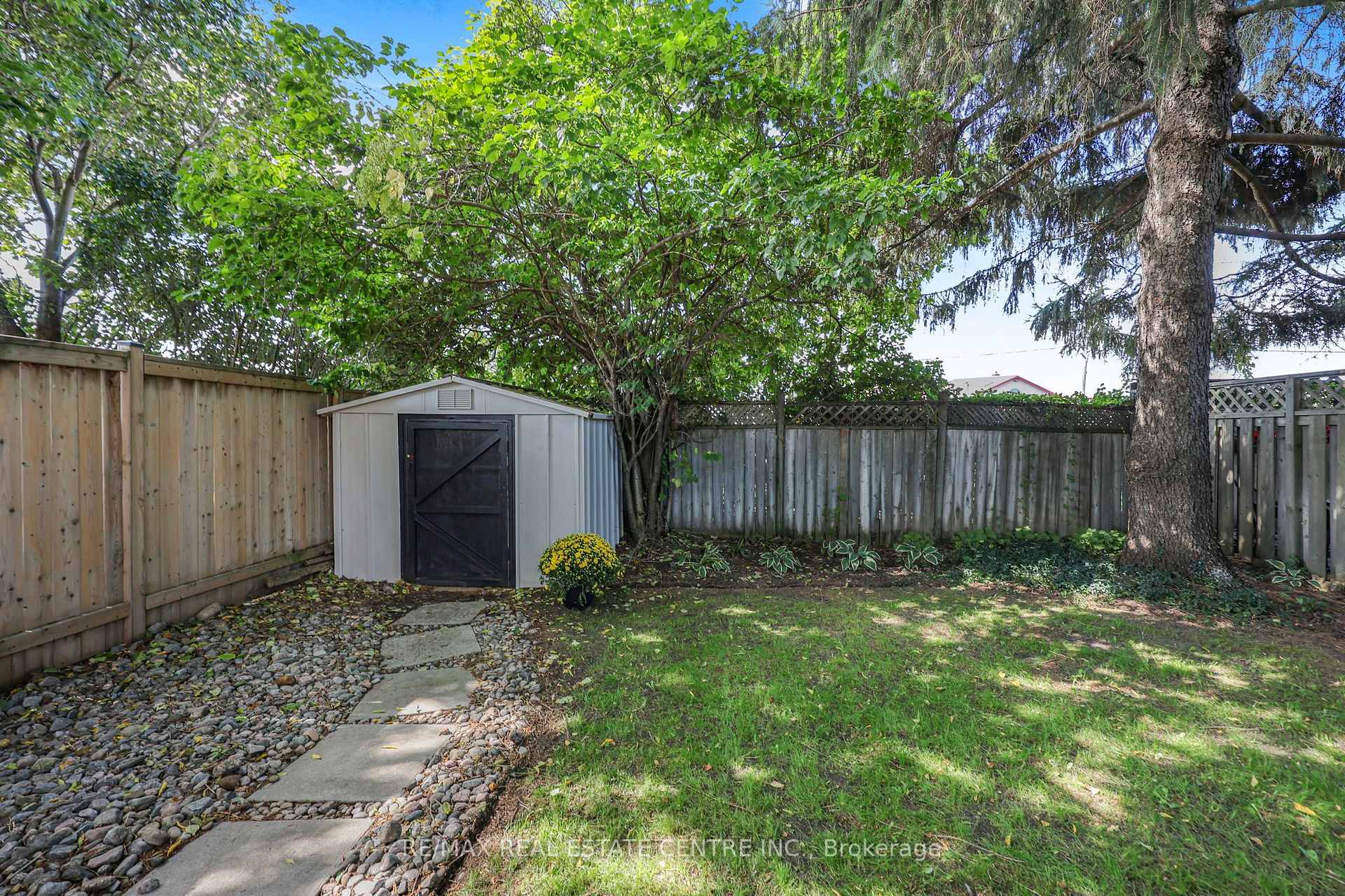 Photo 43 of 175 Burbank Crescent, Orangeville — HOMEH