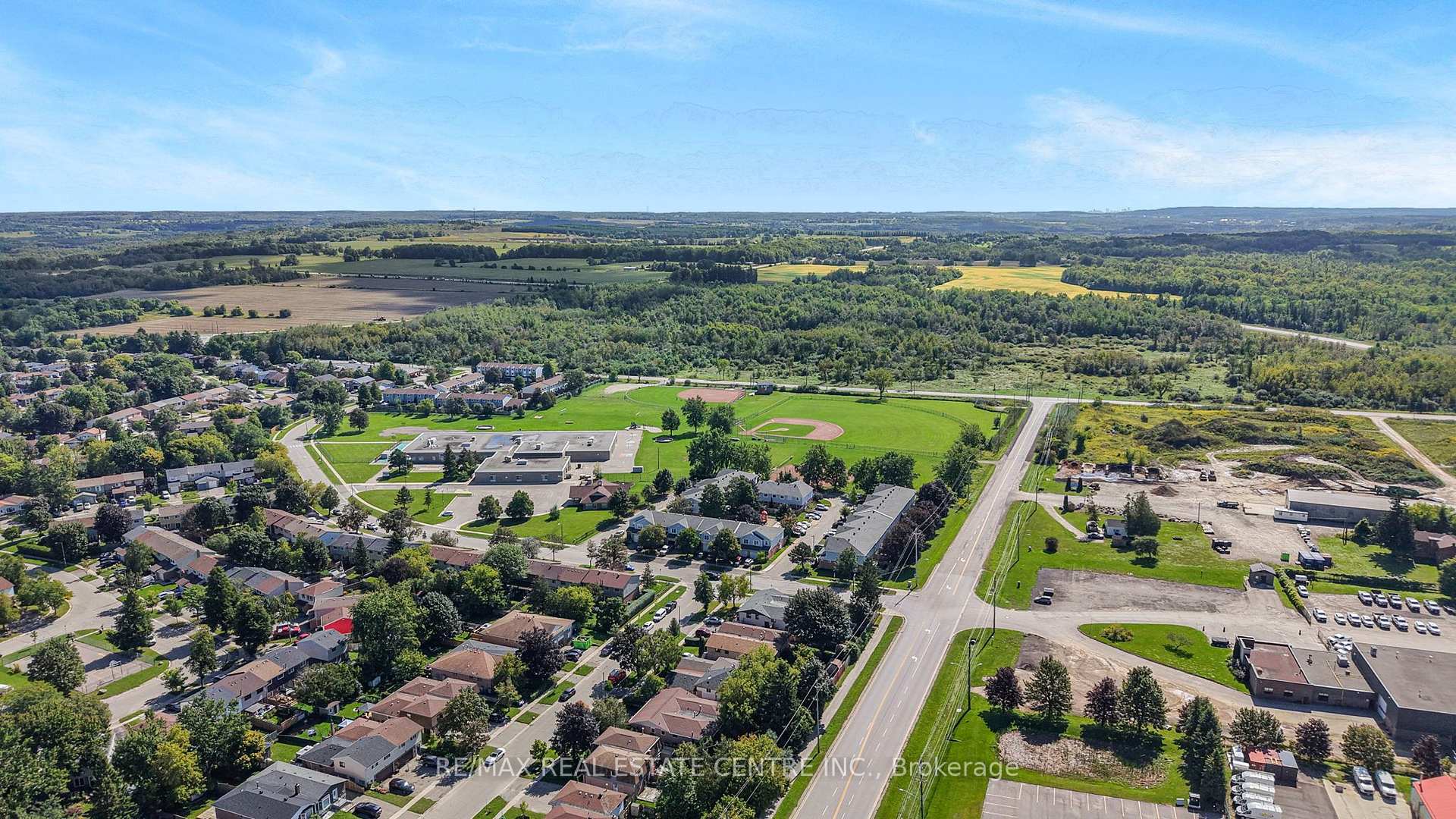 Photo 46 of 175 Burbank Crescent, Orangeville — HOMEH