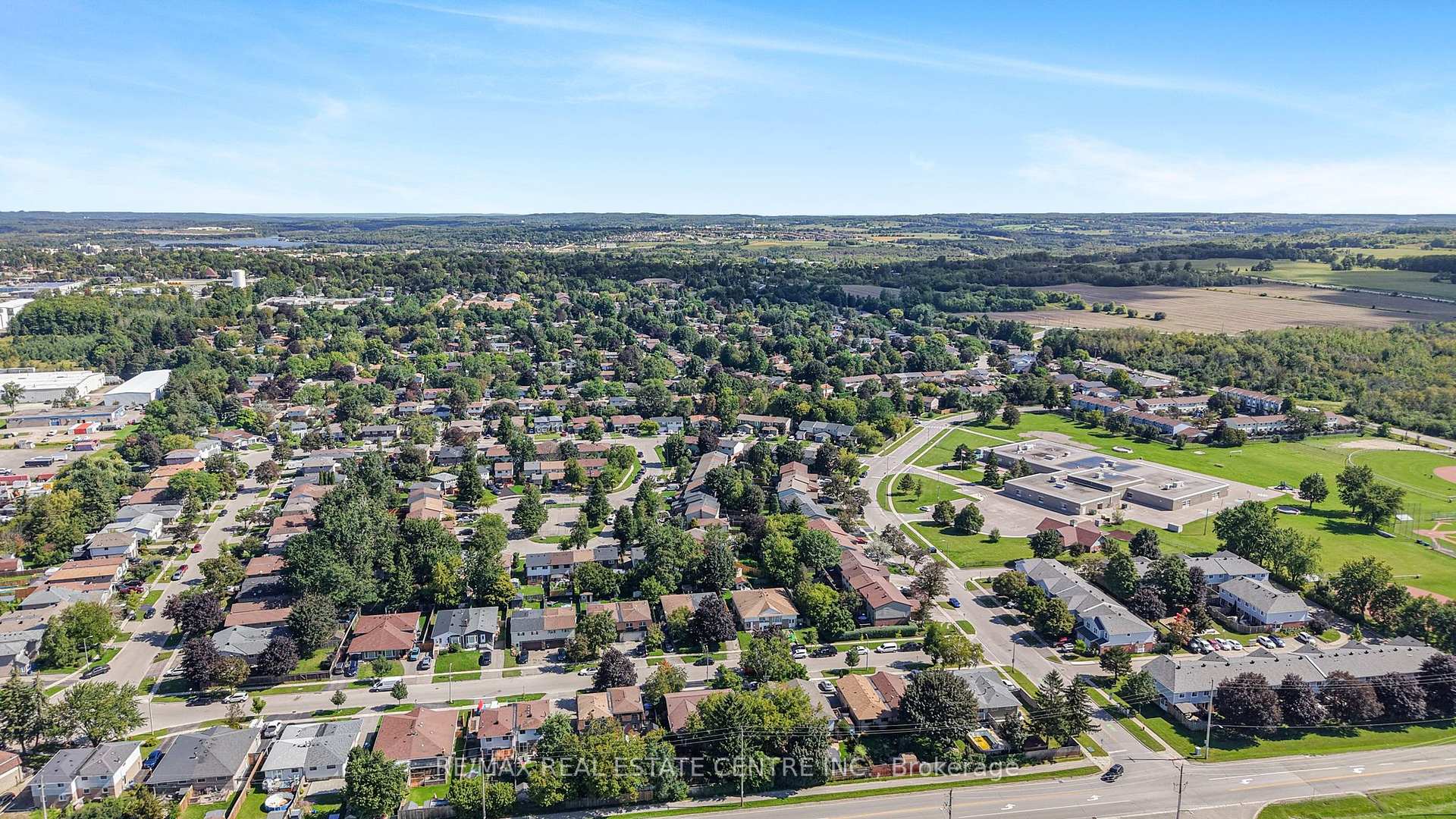 Photo 47 of 175 Burbank Crescent, Orangeville — HOMEH