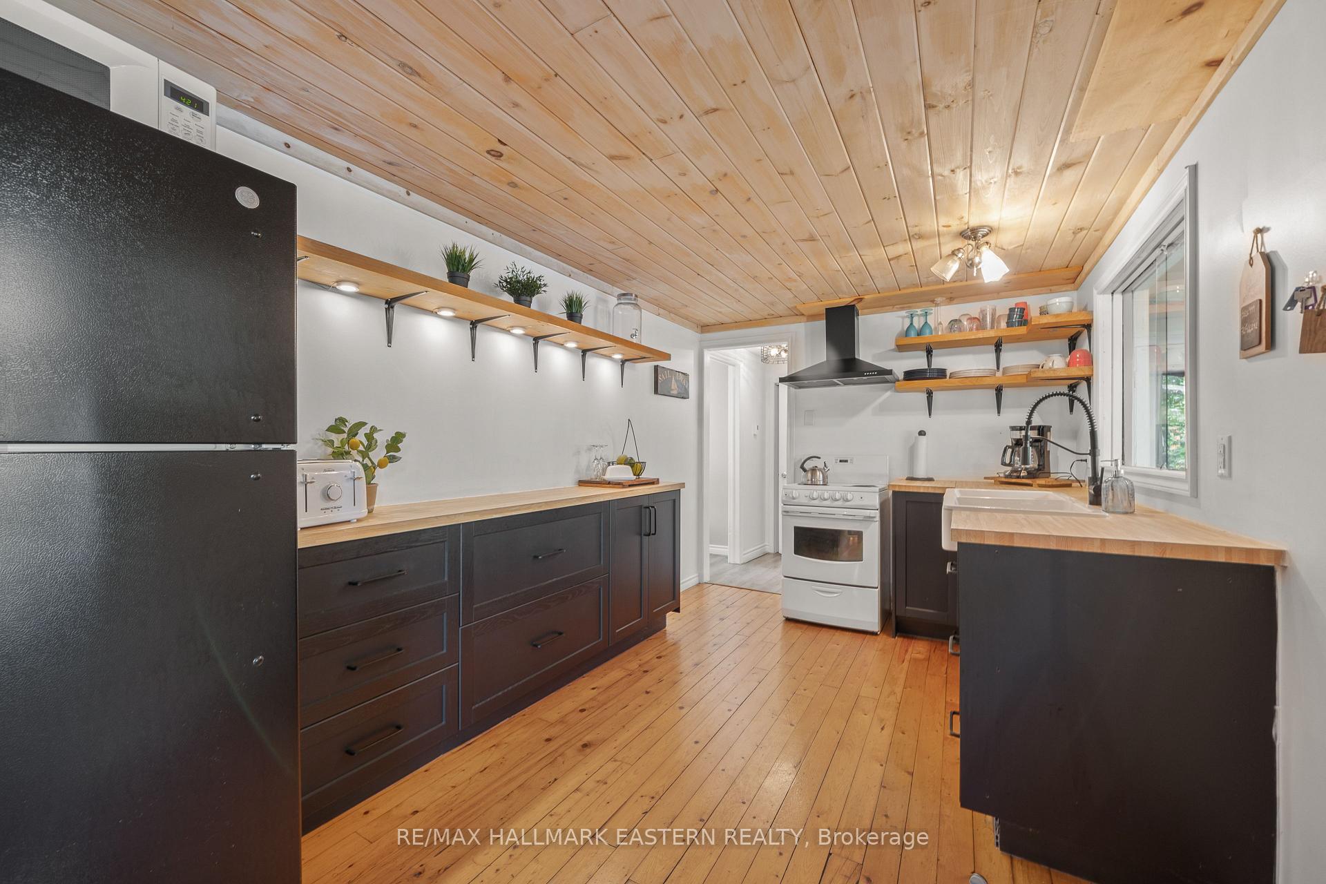 Photo 5 of 2335 Lakeside Road, Douro-Dummer — HOMEH