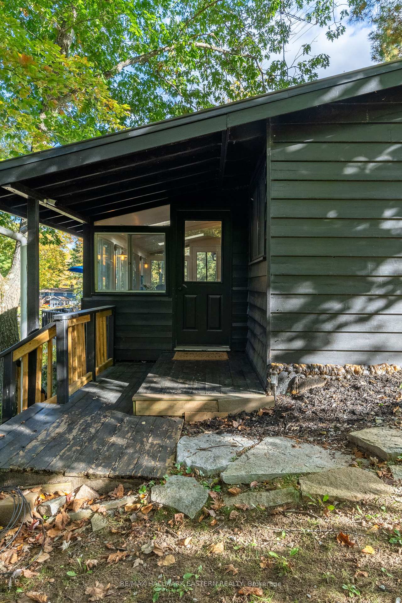 Photo 11 of 2335 Lakeside Road, Douro-Dummer — HOMEH