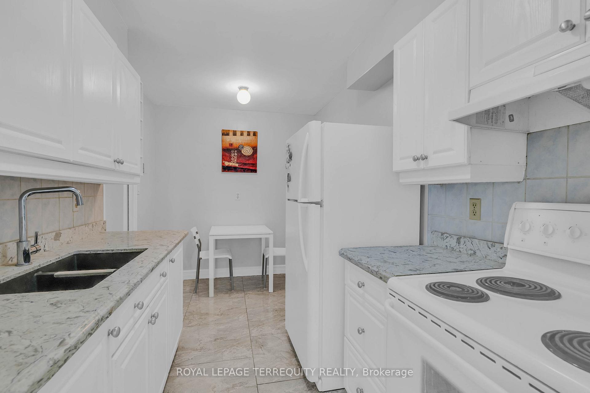 Photo 14 of Unit 1703, 1 Massey Square, Toronto, Crescent Town — HOMEH
