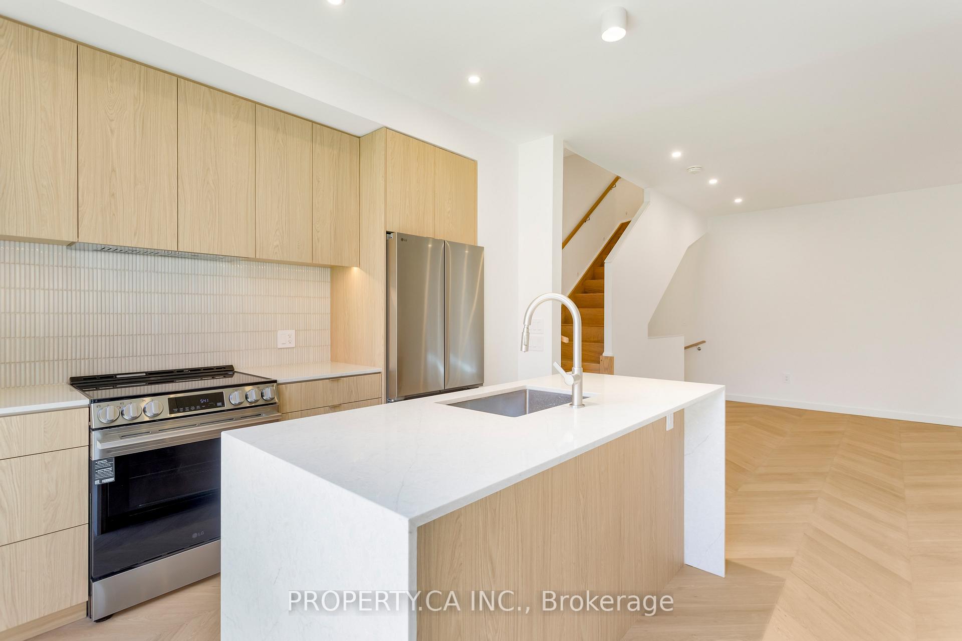 Photo 5 of Unit Unit #2, 301 Keele Street, Toronto, Junction Area — HOMEH