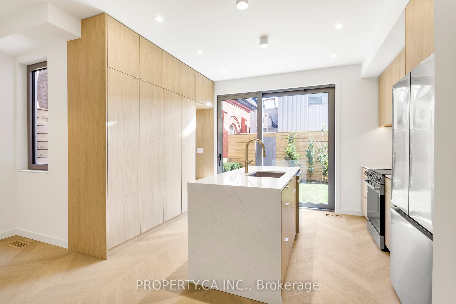 Photo 7 of Unit Unit #2, 301 Keele Street, Toronto, Junction Area — HOMEH