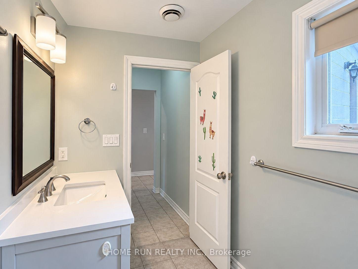 Photo 14 of 100 Blackburn Avenue, Ottawa, Sandy Hill — HOMEH