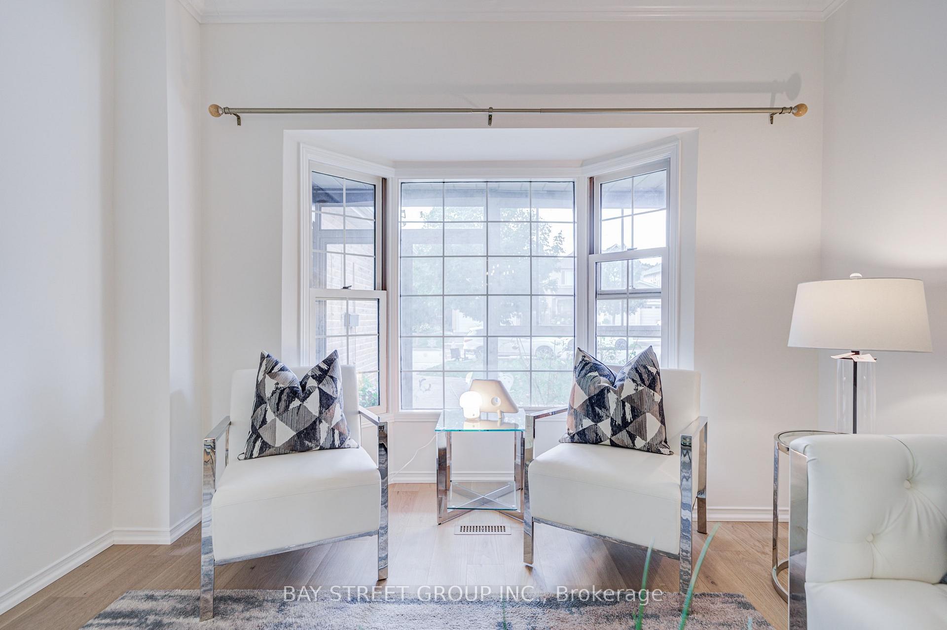 Photo 13 of 5 Captain Francis Drive, Markham, Buttonville — HOMEH