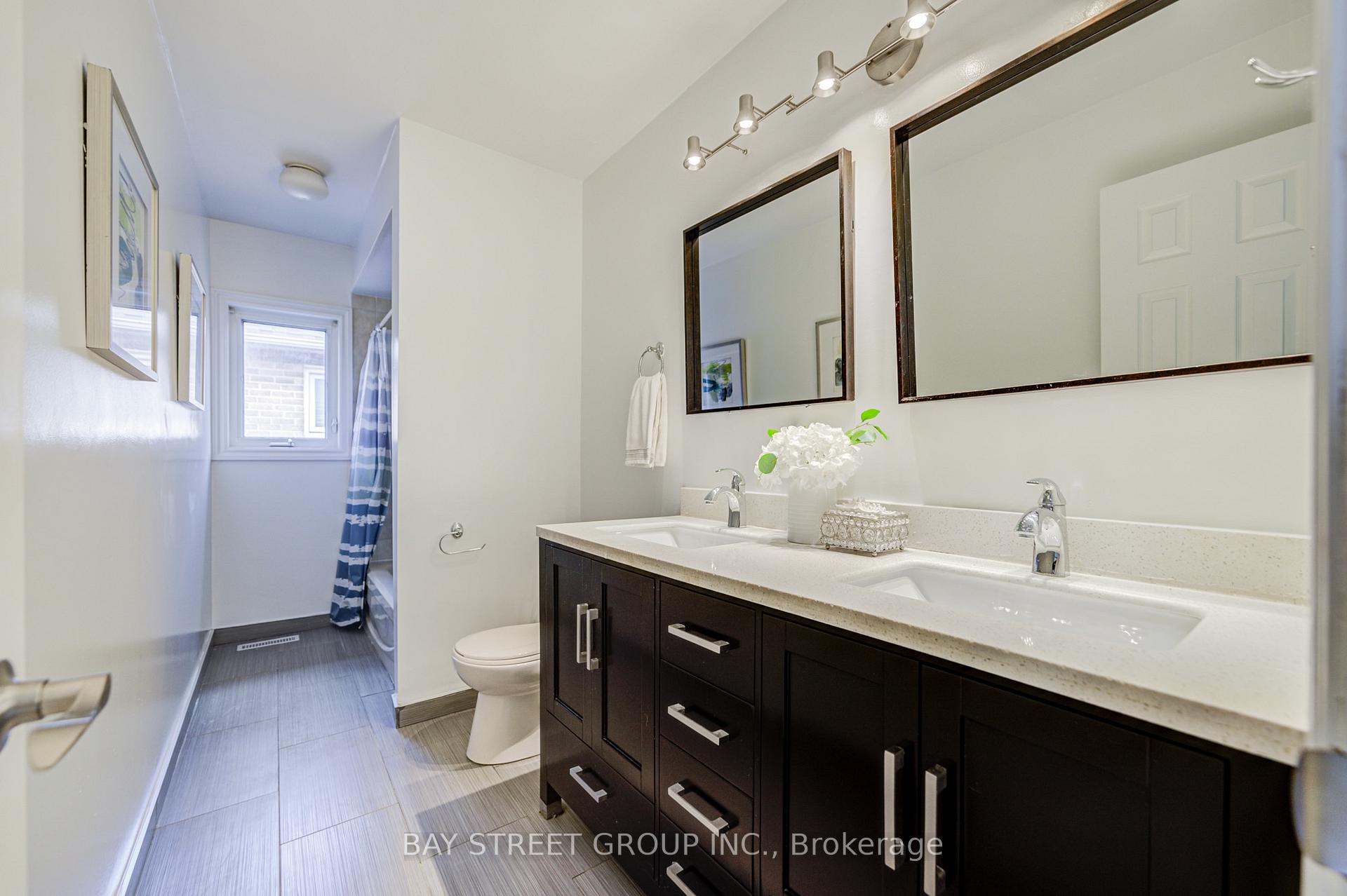 Photo 37 of 5 Captain Francis Drive, Markham, Buttonville — HOMEH