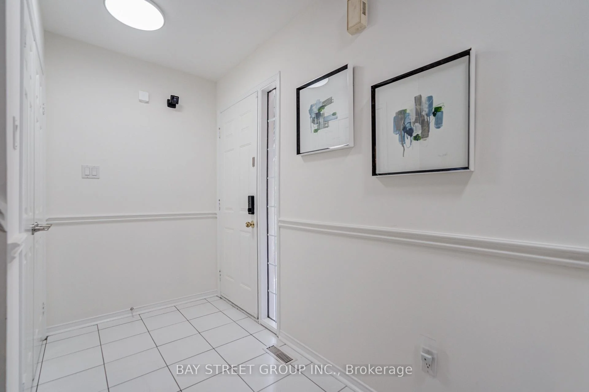 Photo 8 of 5 Captain Francis Drive, Markham, Buttonville — HOMEH
