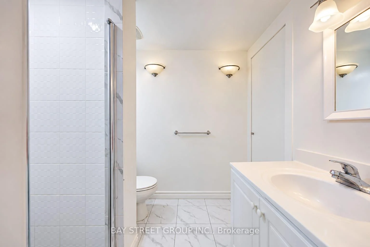 Photo 52 of 5 Captain Francis Drive, Markham, Buttonville — HOMEH