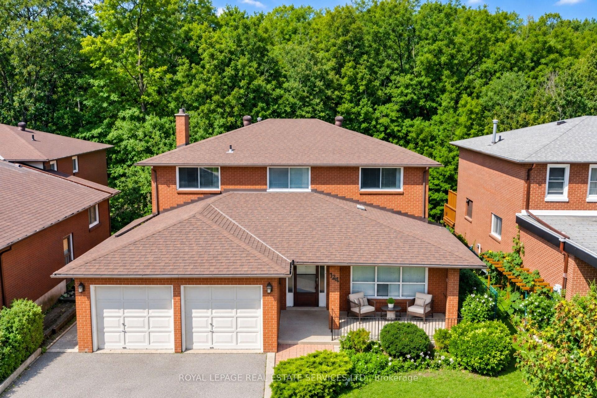 Front of 124 Stilecroft Drive