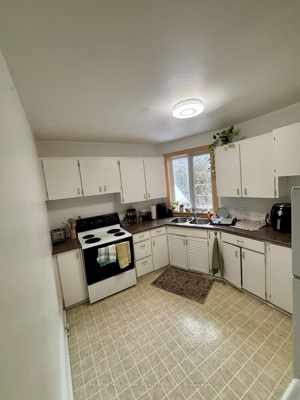Photo 6 of Unit 5, 421 Lisgar Street, Ottawa, Ottawa Centre — HOMEH