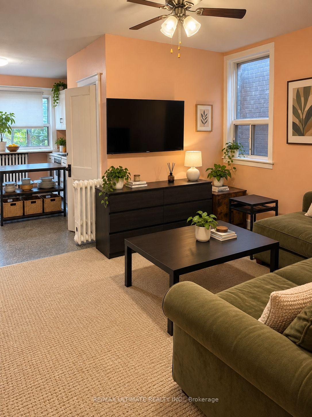 Photo 2 of Unit 3rd floor, 180 Avenue Road, Toronto, The Annex — HOMEH