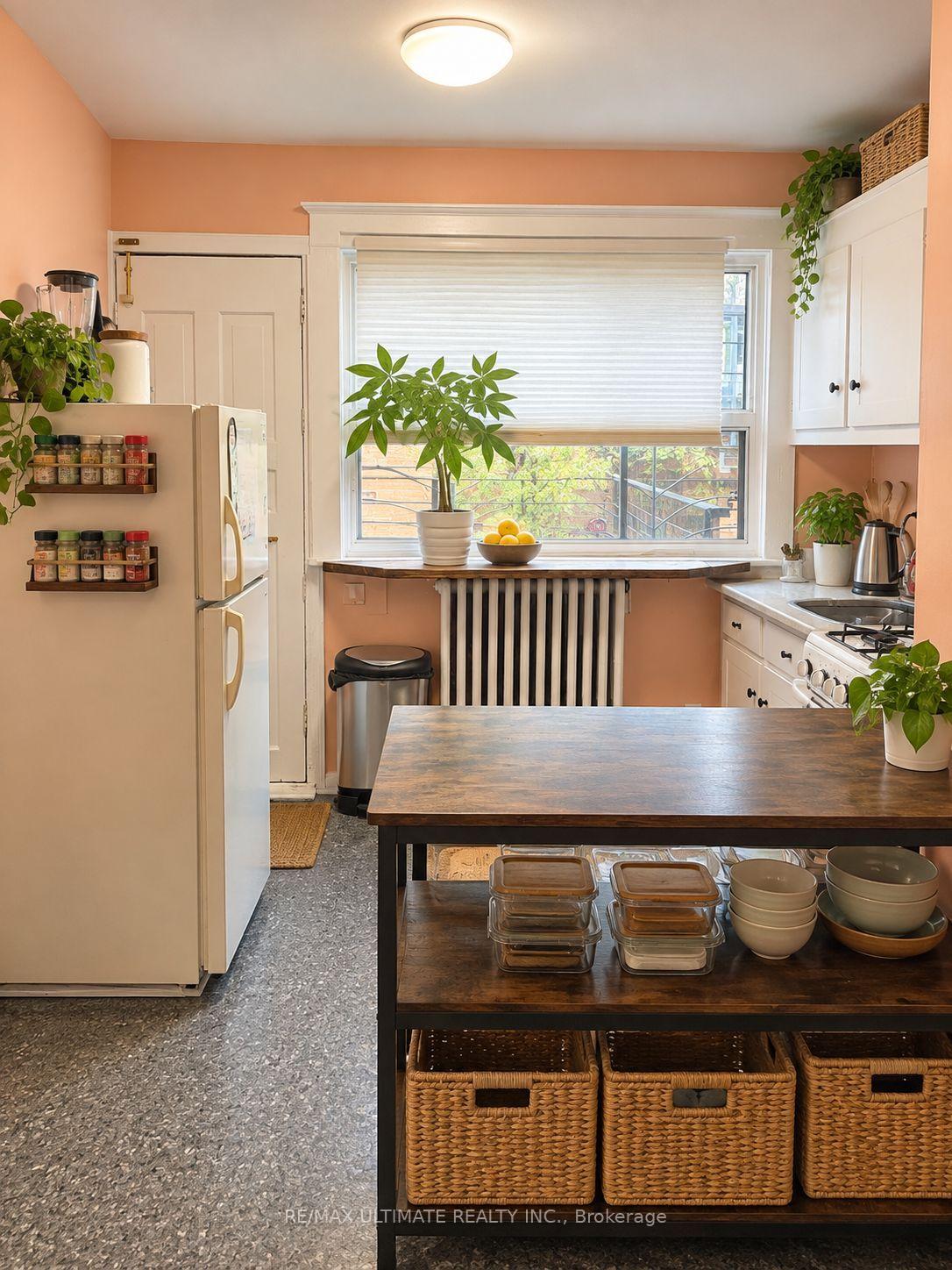 Photo 5 of Unit 3rd floor, 180 Avenue Road, Toronto, The Annex — HOMEH
