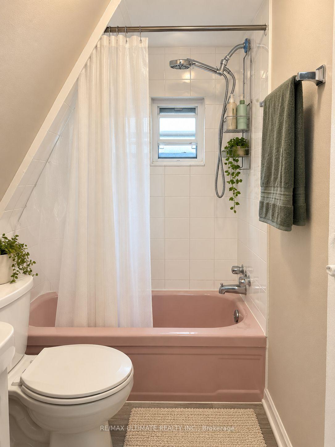 Photo 7 of Unit 3rd floor, 180 Avenue Road, Toronto, The Annex — HOMEH