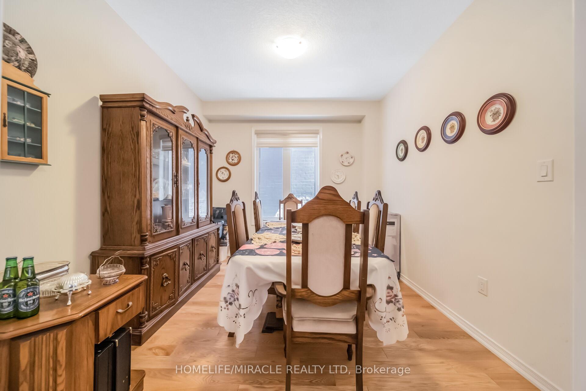 Photo 9 of 14 Abercrombie Crescent, Brampton, Northwest Brampton — HOMEH
