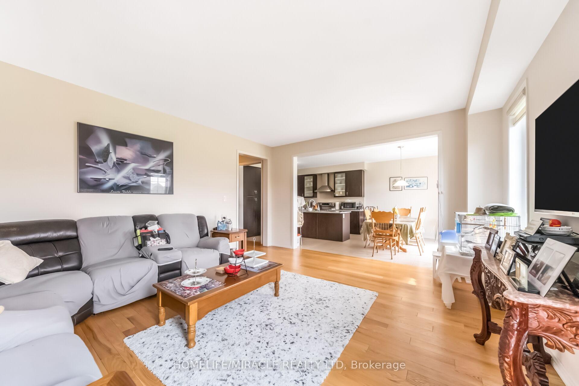 Photo 12 of 14 Abercrombie Crescent, Brampton, Northwest Brampton — HOMEH