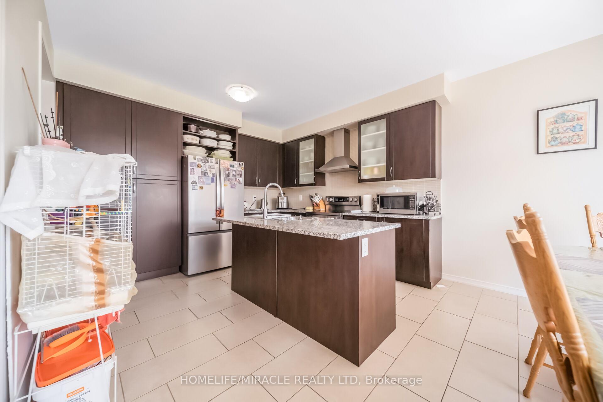 Photo 13 of 14 Abercrombie Crescent, Brampton, Northwest Brampton — HOMEH