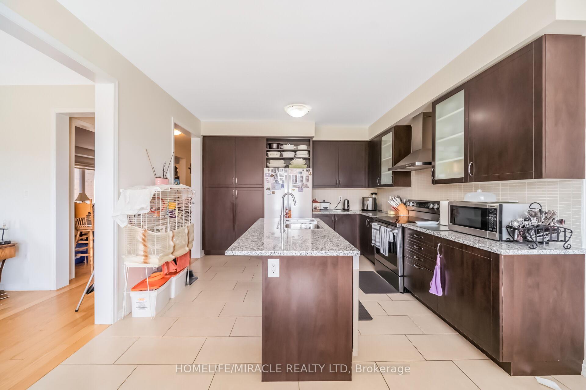 Photo 17 of 14 Abercrombie Crescent, Brampton, Northwest Brampton — HOMEH
