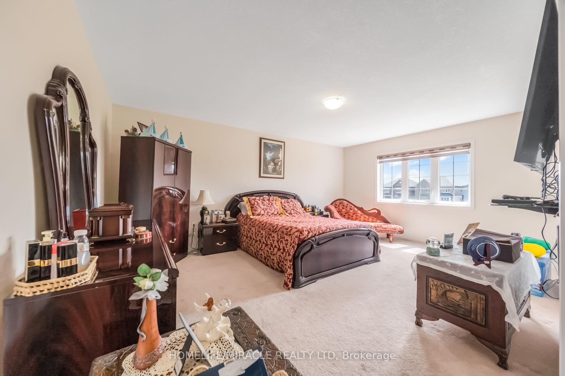Photo 27 of 14 Abercrombie Crescent, Brampton, Northwest Brampton — HOMEH