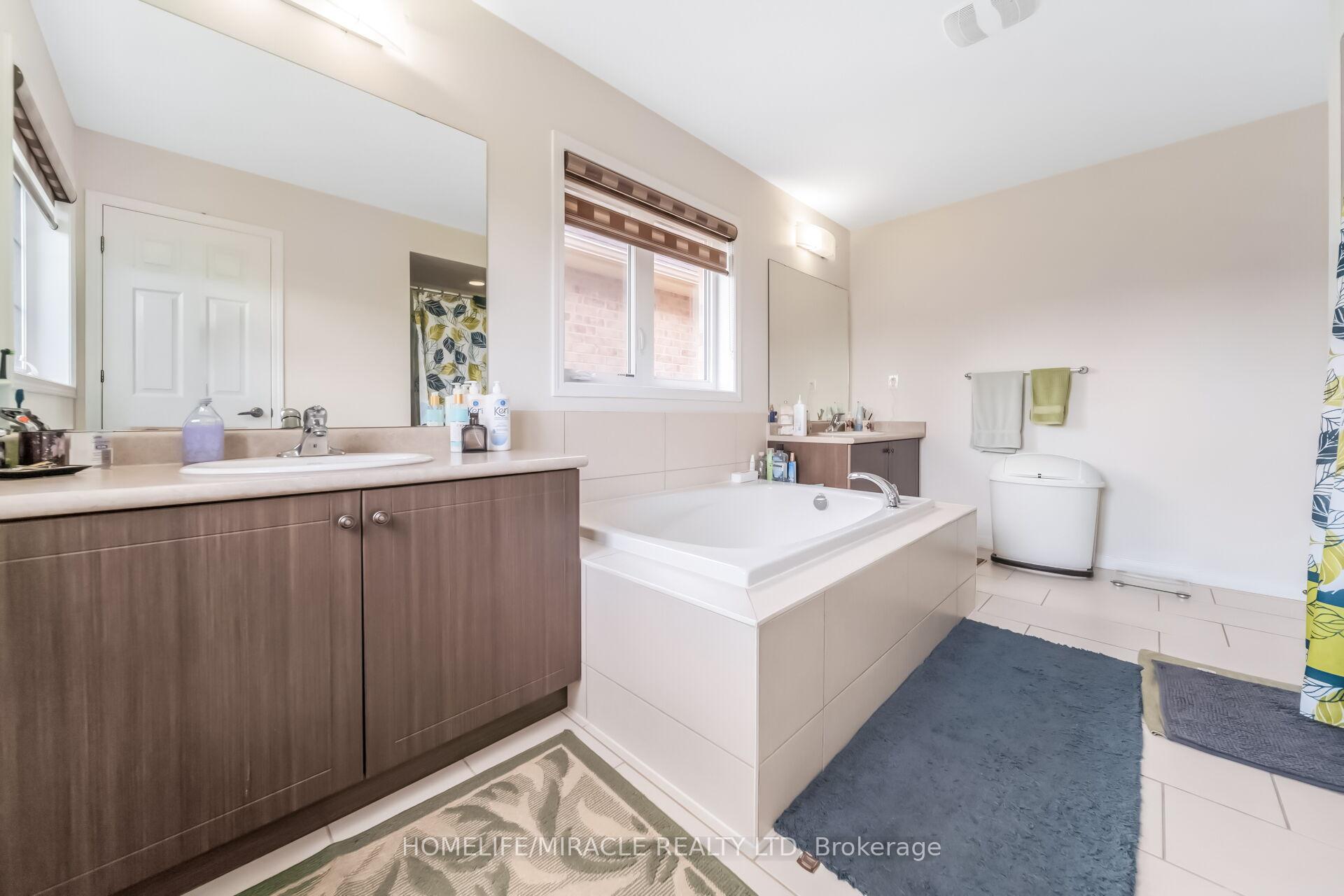 Photo 31 of 14 Abercrombie Crescent, Brampton, Northwest Brampton — HOMEH