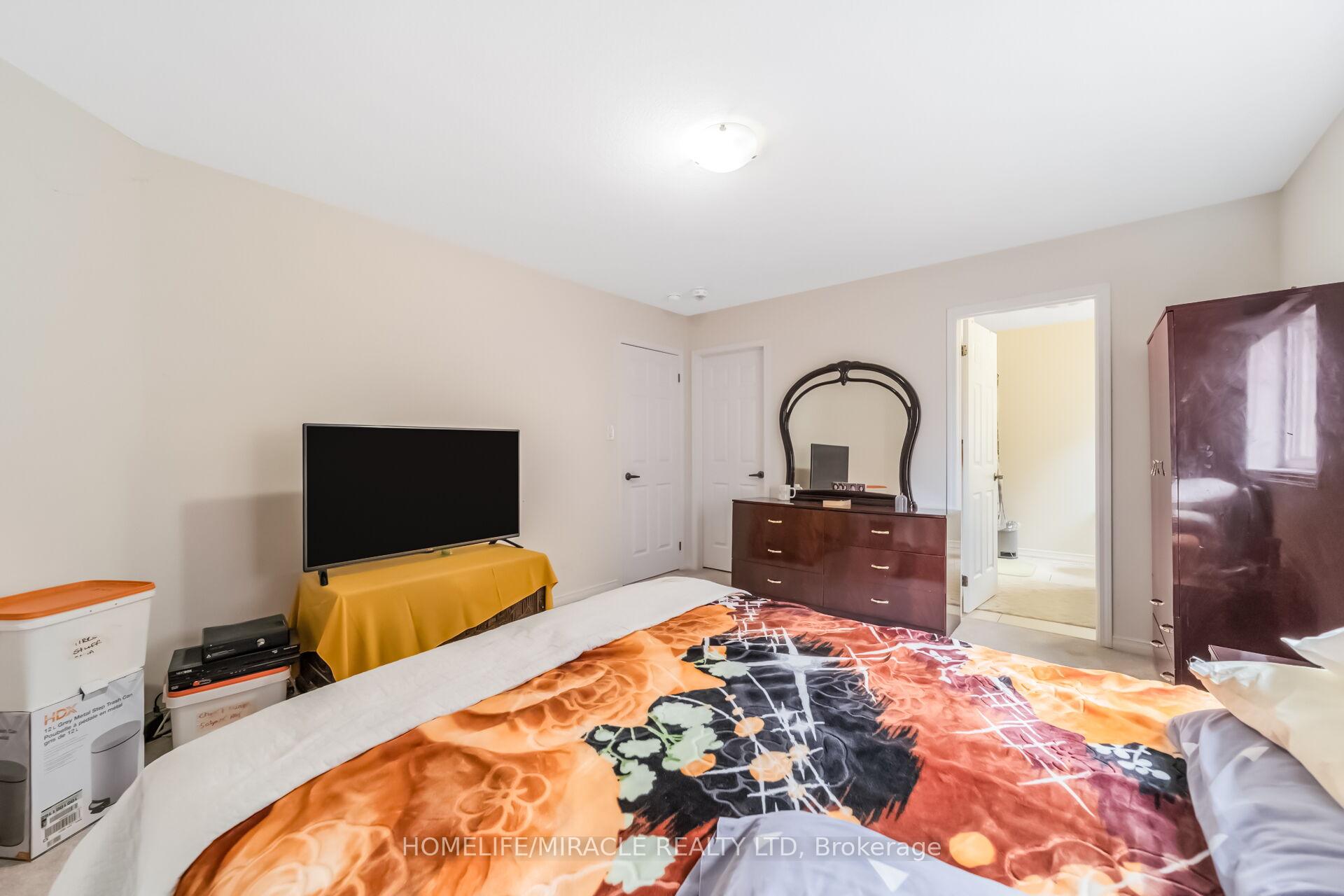Photo 35 of 14 Abercrombie Crescent, Brampton, Northwest Brampton — HOMEH