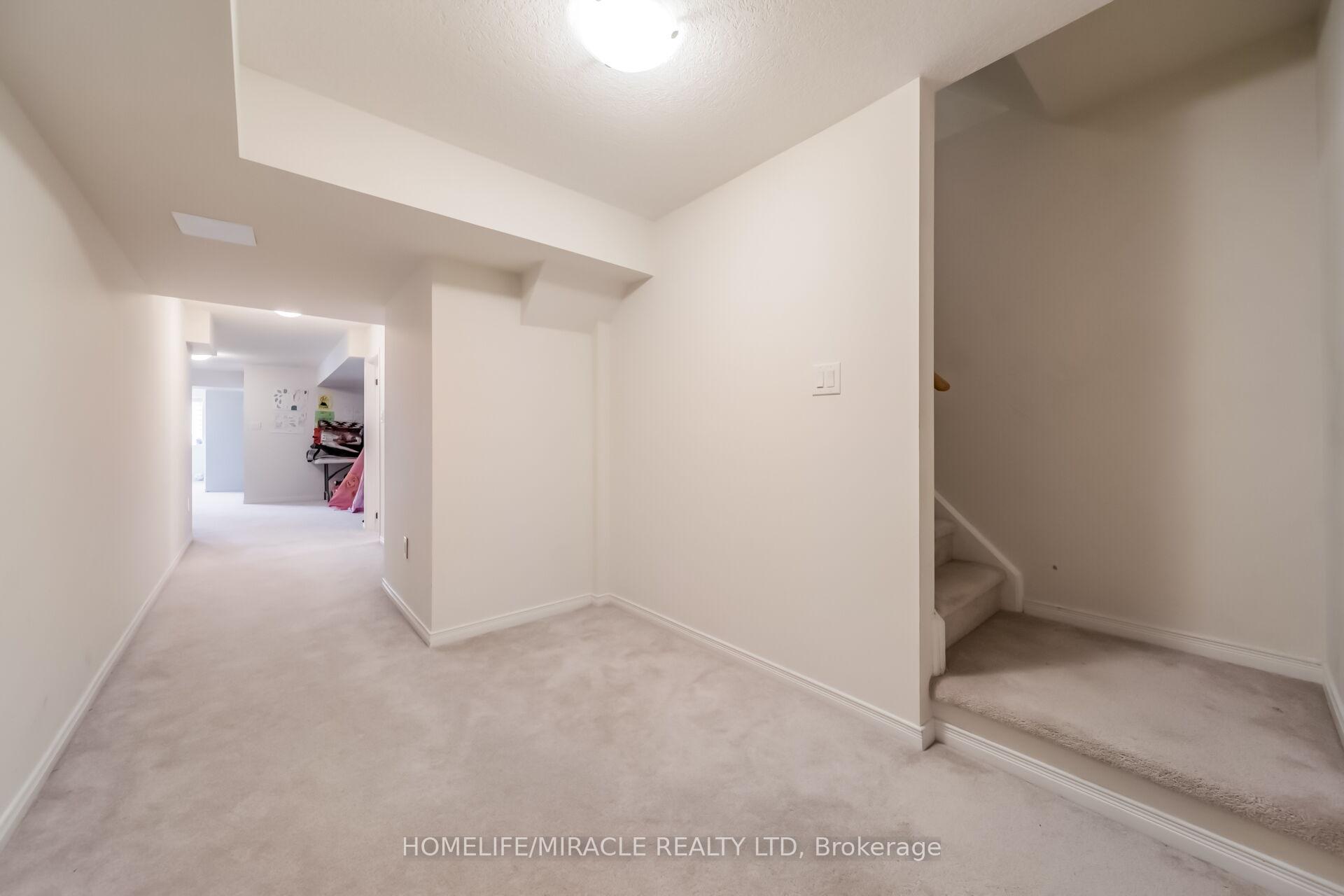 Photo 38 of 14 Abercrombie Crescent, Brampton, Northwest Brampton — HOMEH