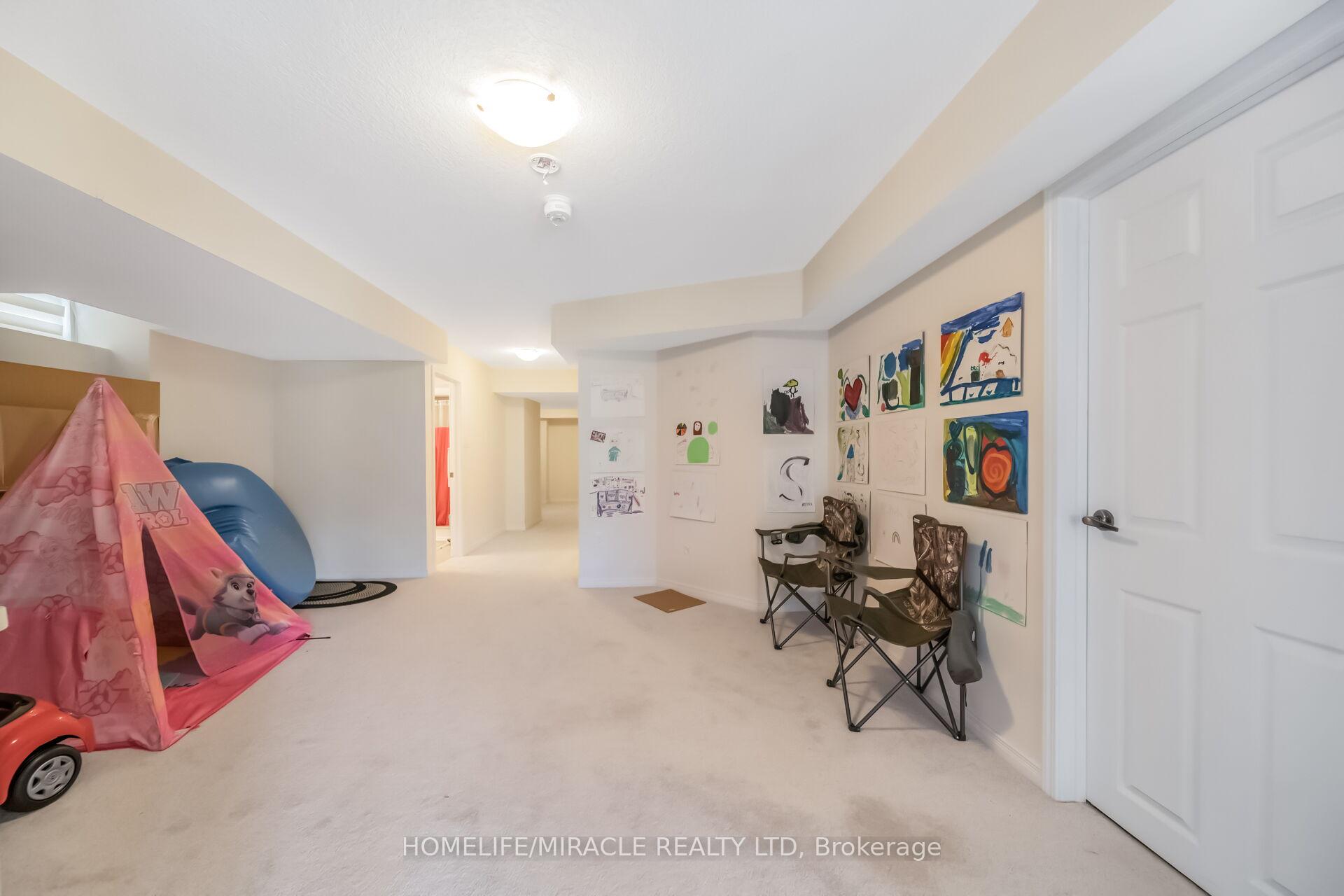 Photo 42 of 14 Abercrombie Crescent, Brampton, Northwest Brampton — HOMEH