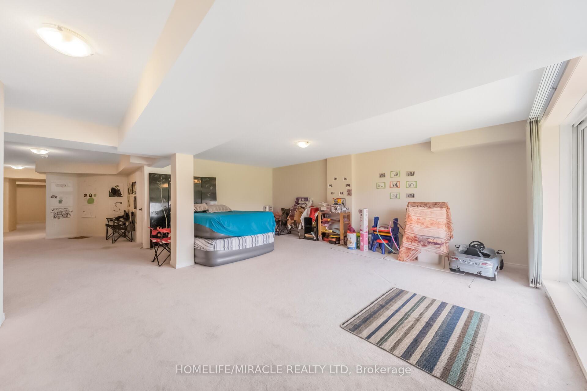 Photo 43 of 14 Abercrombie Crescent, Brampton, Northwest Brampton — HOMEH