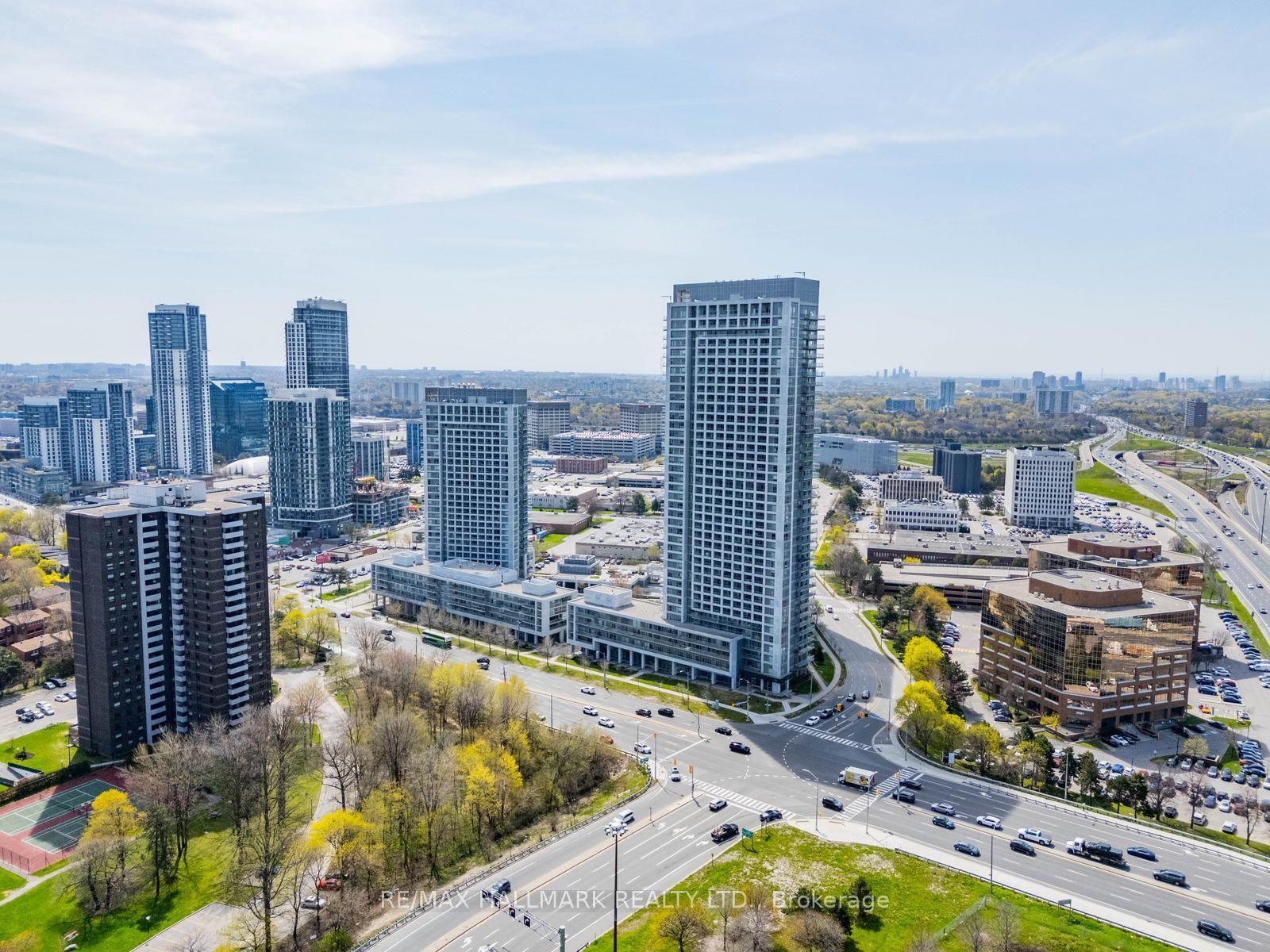Photo of Unit 407, 2015 Sheppard Avenue E