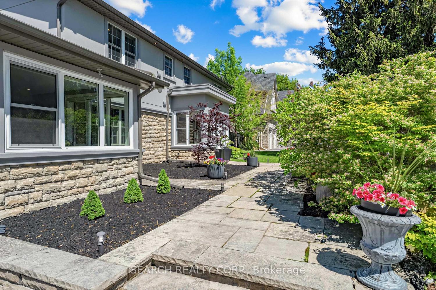Photo 8 of 1421 Watersedge Road, Mississauga, Clarkson — HOMEH