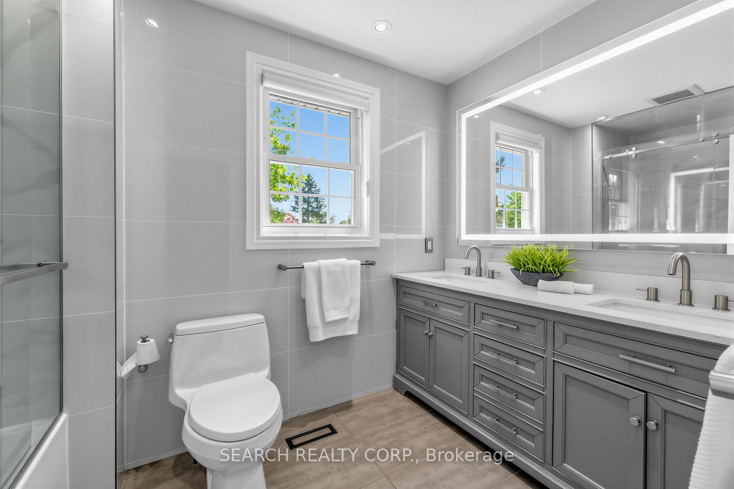 Photo 30 of 1421 Watersedge Road, Mississauga, Clarkson — HOMEH