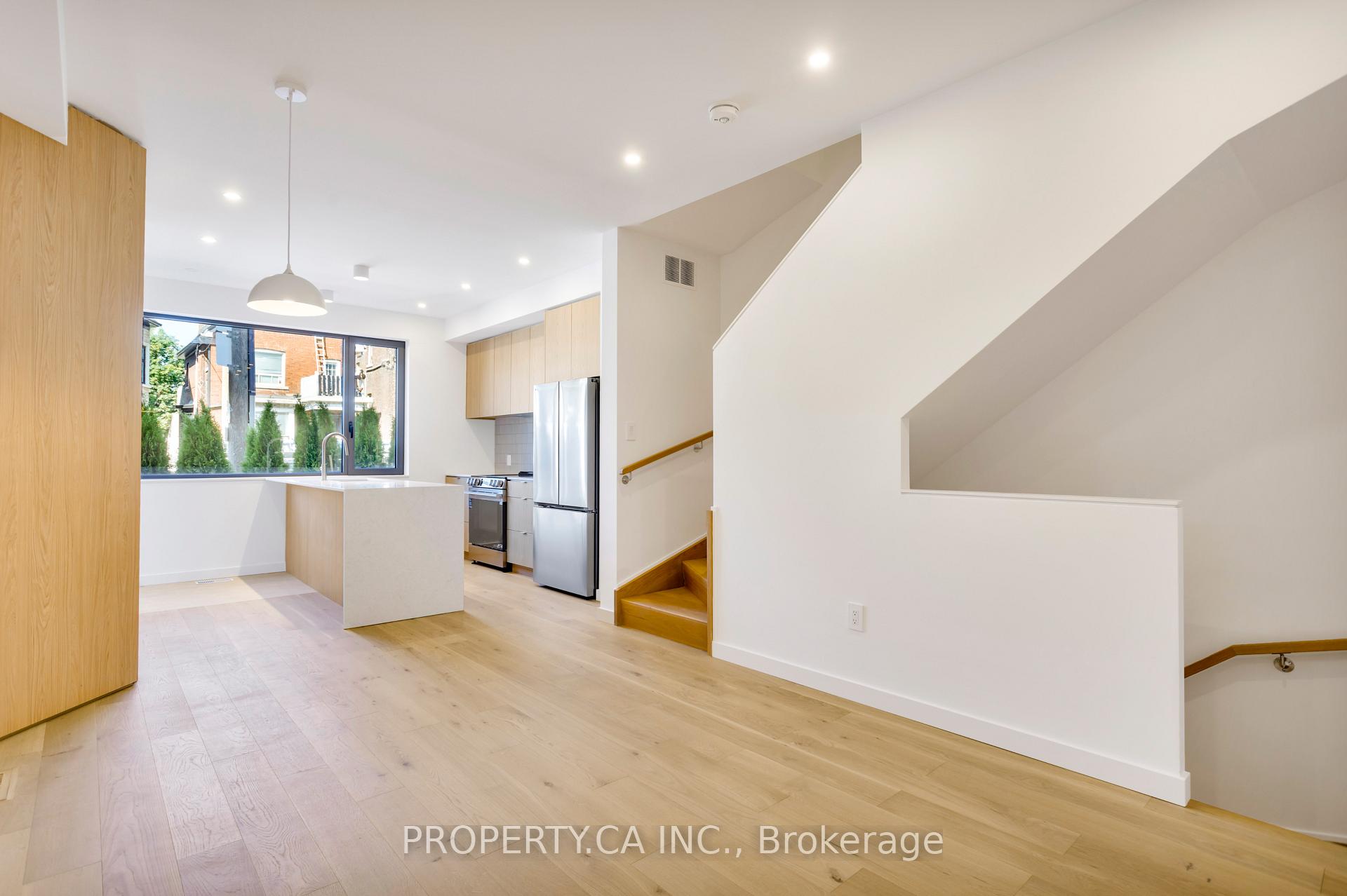 Photo 2 of Unit Unit #3, 301 Keele Street, Toronto, Junction Area — HOMEH
