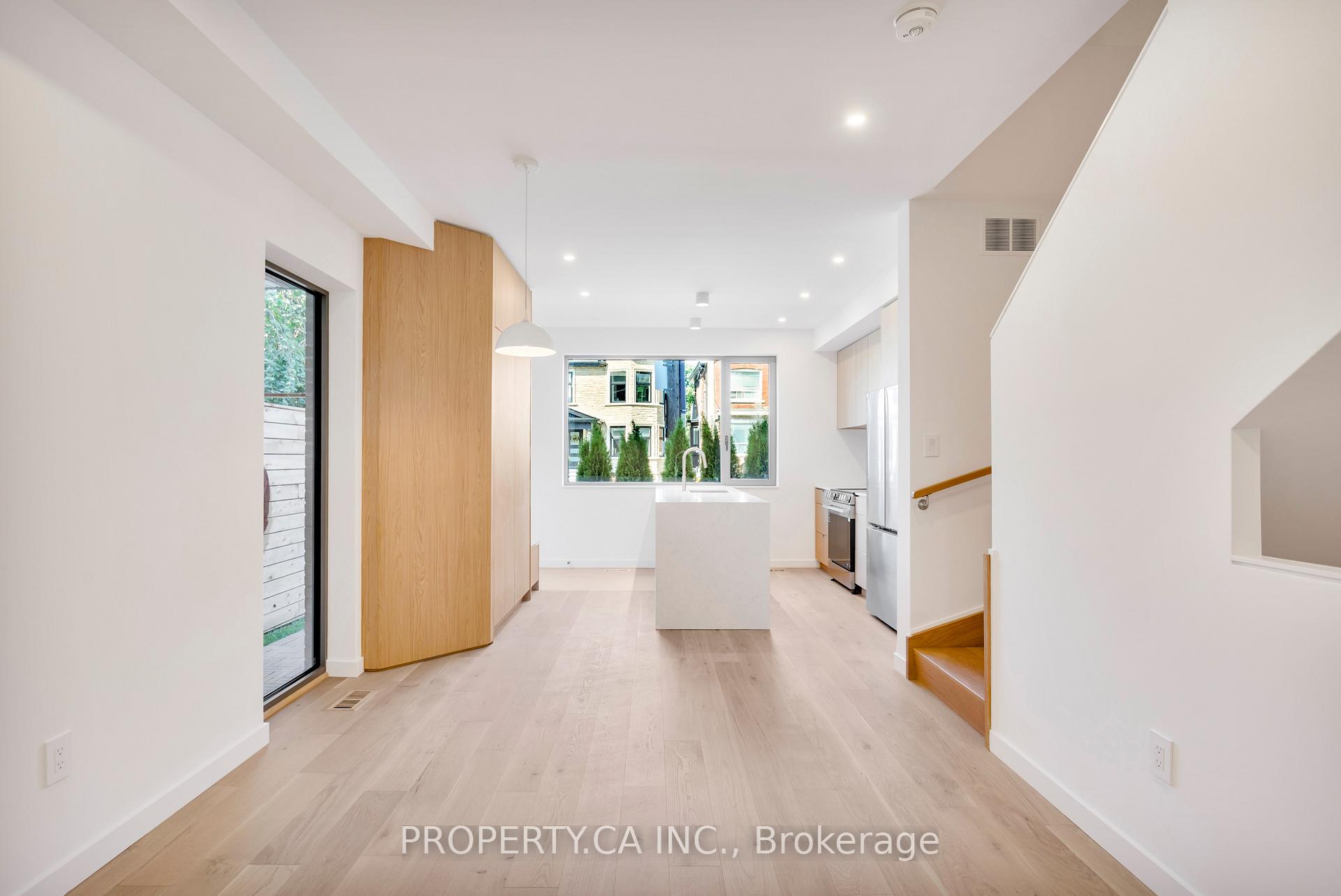 Photo 5 of Unit Unit #3, 301 Keele Street, Toronto, Junction Area — HOMEH