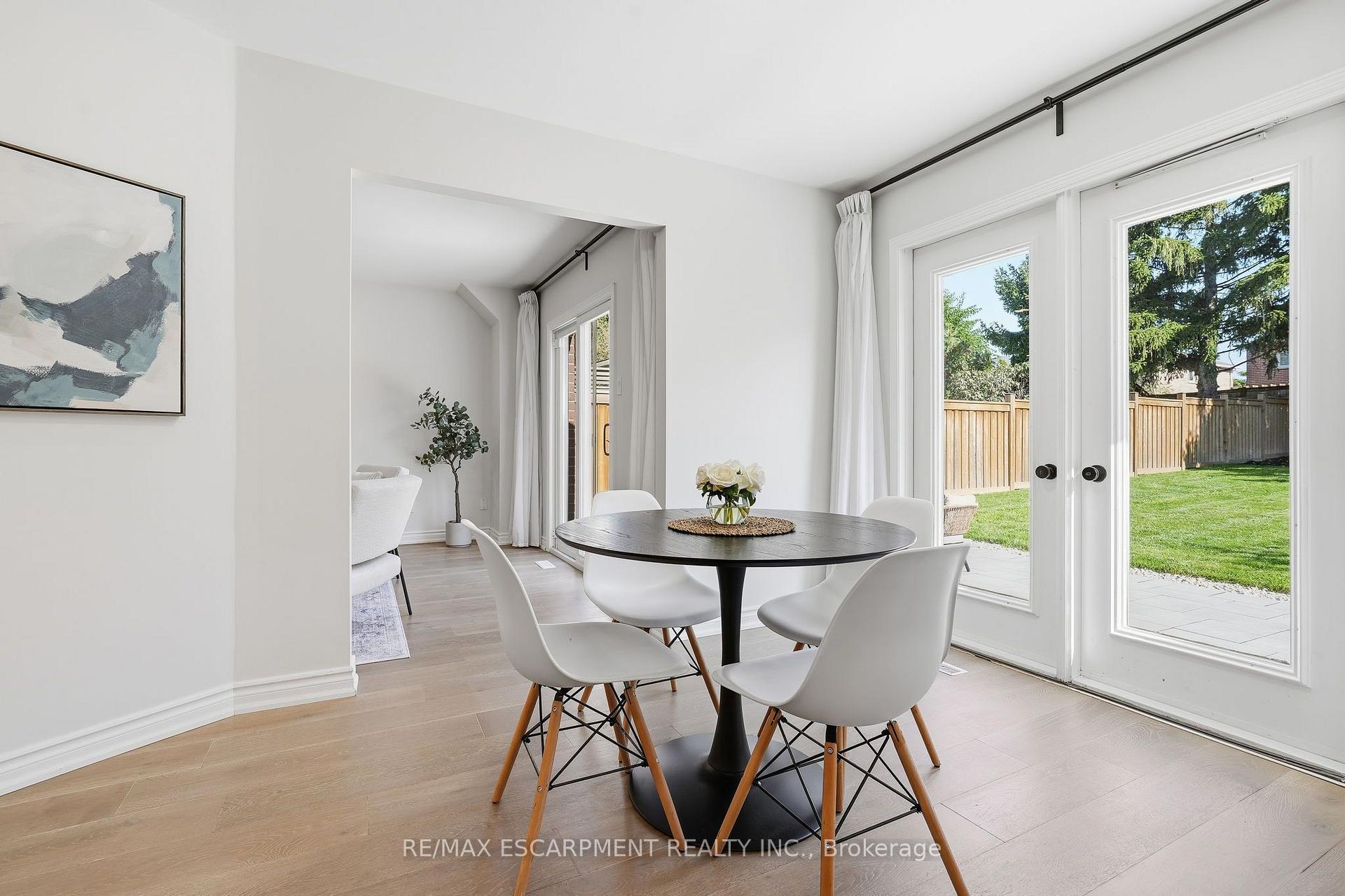 Photo 17 of 551 Deerhurst Drive, Burlington, Appleby — HOMEH
