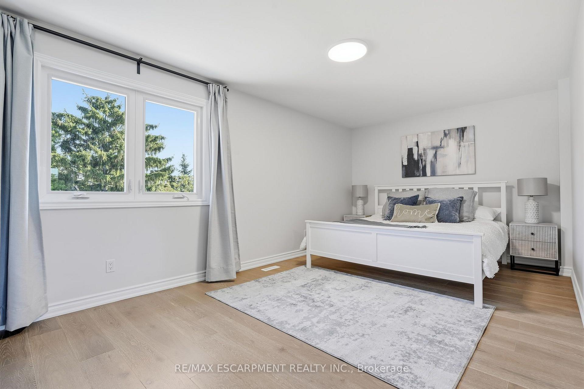 Photo 21 of 551 Deerhurst Drive, Burlington, Appleby — HOMEH