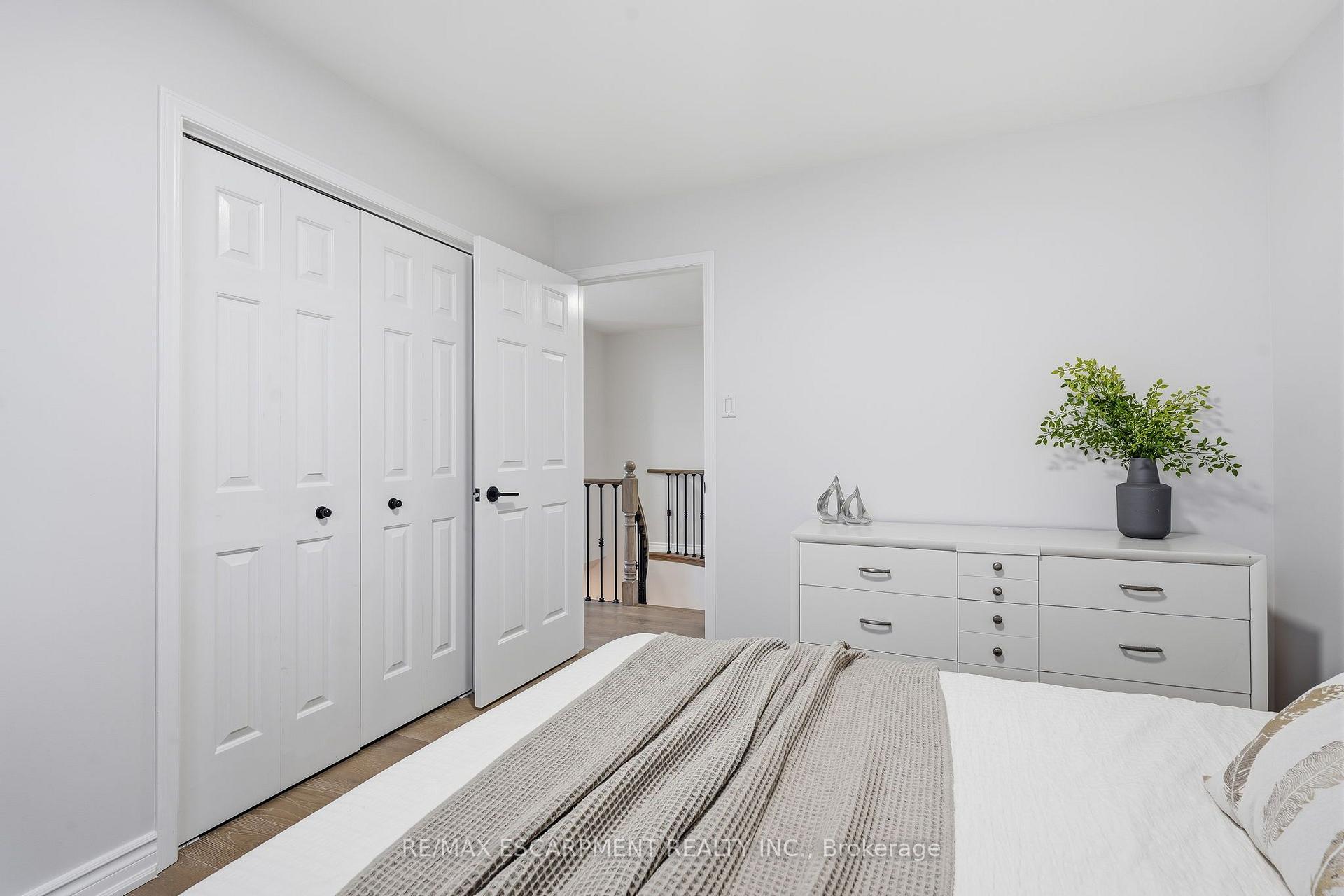 Photo 27 of 551 Deerhurst Drive, Burlington, Appleby — HOMEH