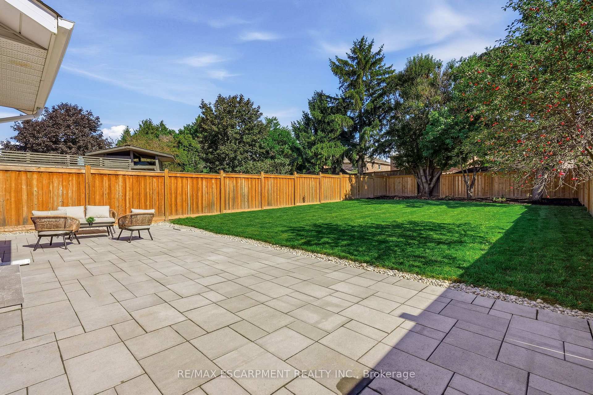Photo 37 of 551 Deerhurst Drive, Burlington, Appleby — HOMEH