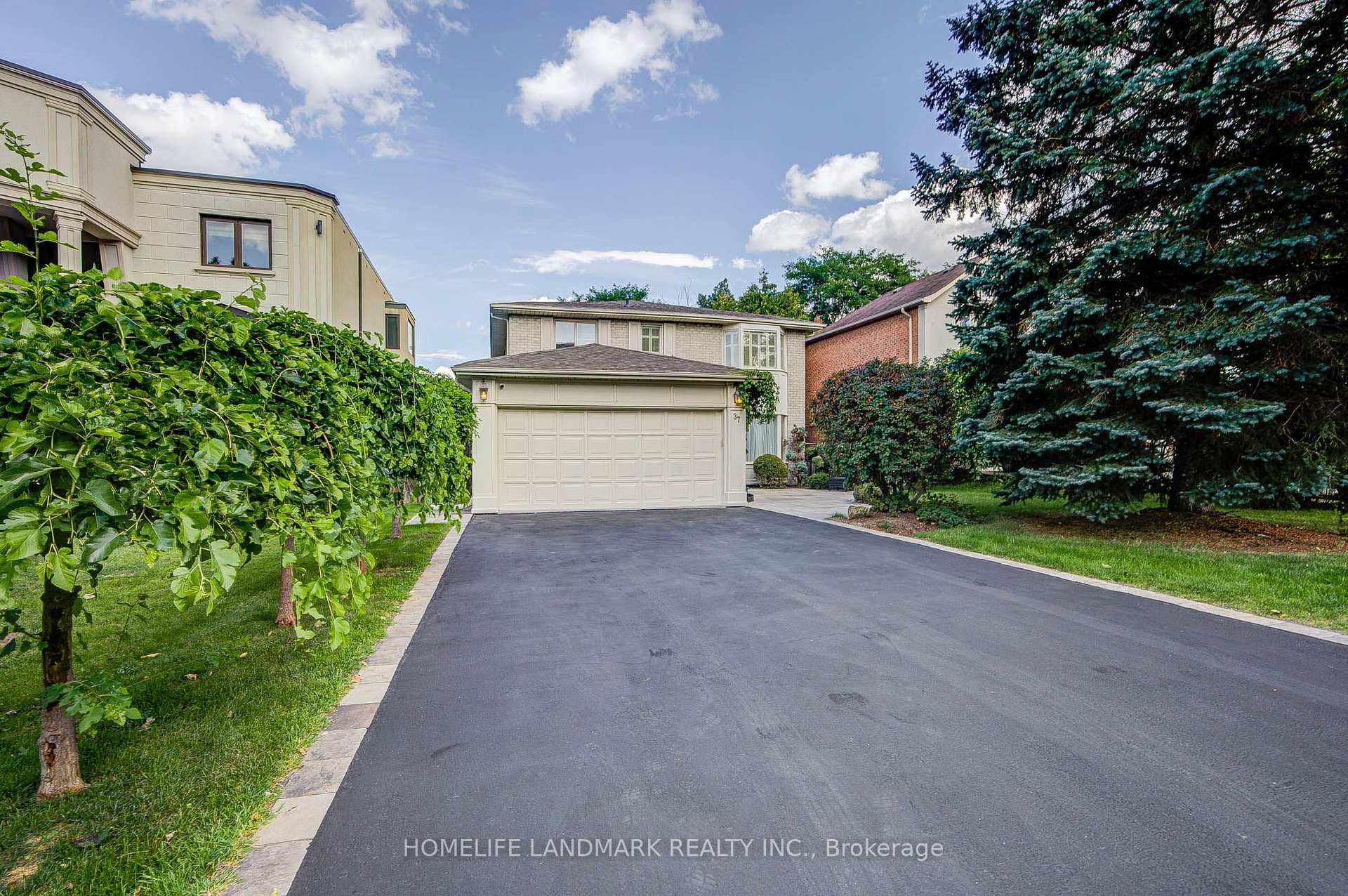 Photo 1 of 37 Maimonides Court, Vaughan, Crestwood-Springfarm-Yorkhill — HOMEH