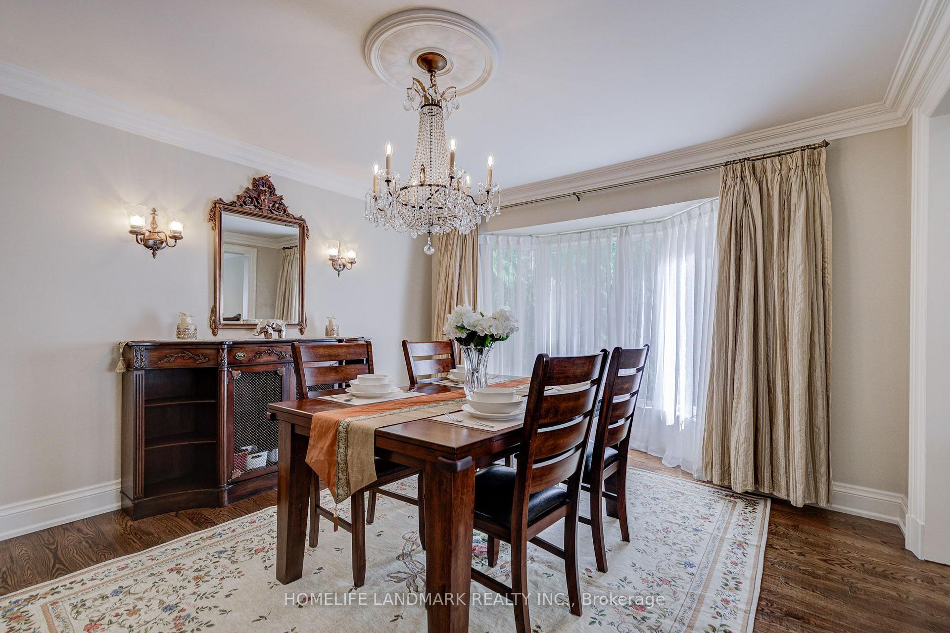 Photo 11 of 37 Maimonides Court, Vaughan, Crestwood-Springfarm-Yorkhill — HOMEH