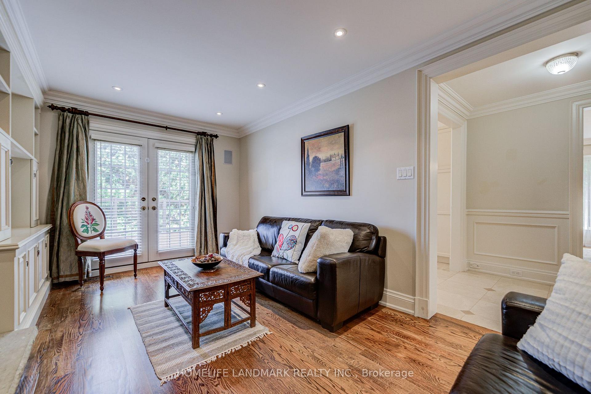 Photo 14 of 37 Maimonides Court, Vaughan, Crestwood-Springfarm-Yorkhill — HOMEH