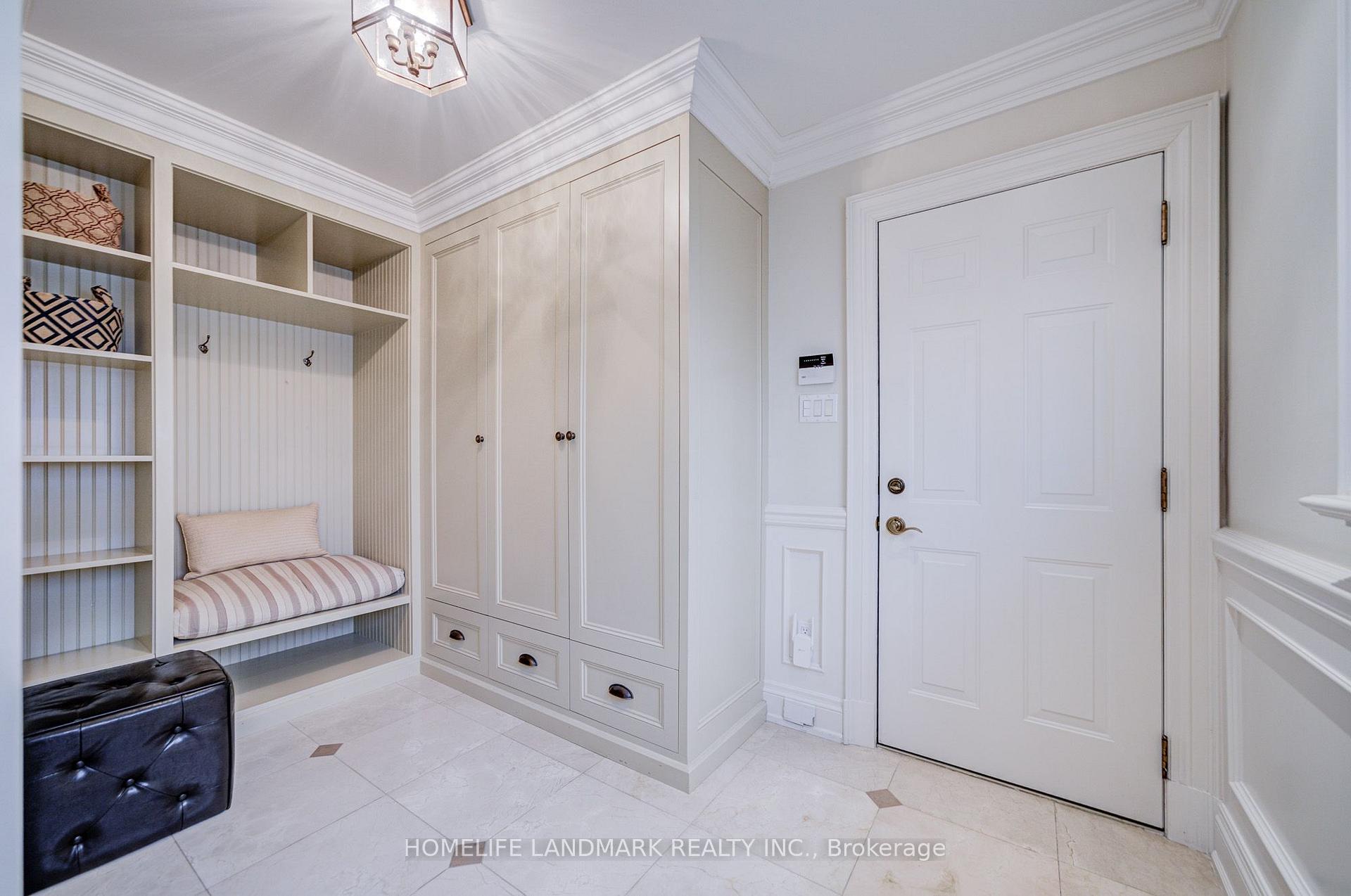 Photo 23 of 37 Maimonides Court, Vaughan, Crestwood-Springfarm-Yorkhill — HOMEH
