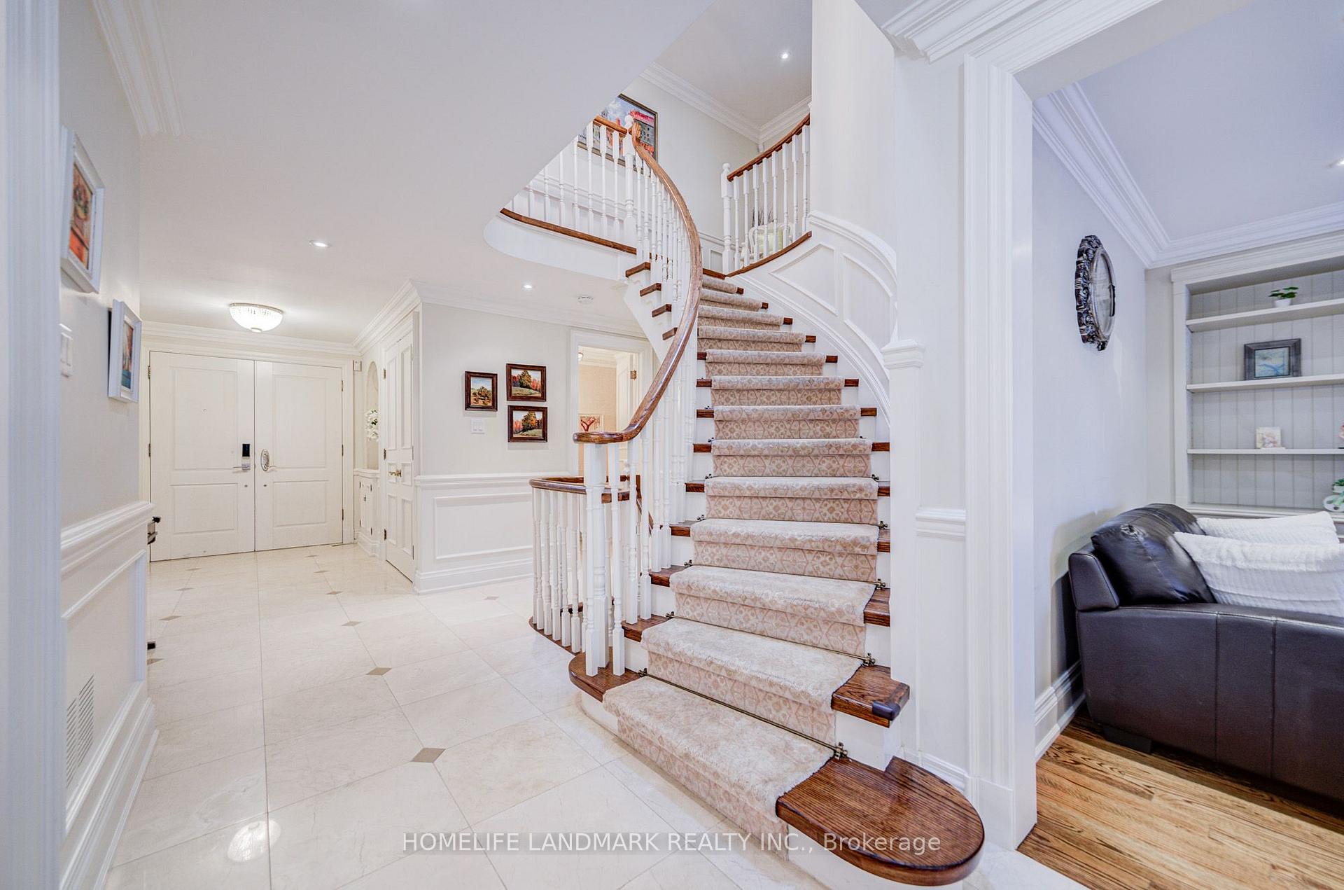 Photo 24 of 37 Maimonides Court, Vaughan, Crestwood-Springfarm-Yorkhill — HOMEH