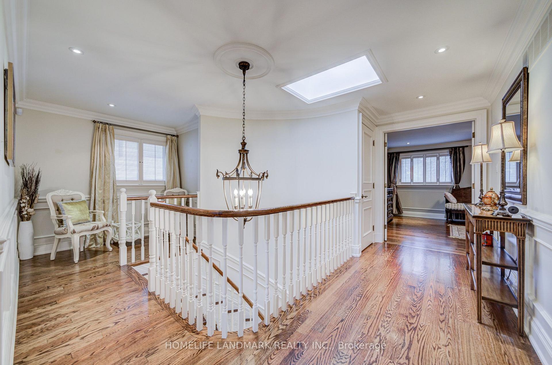 Photo 26 of 37 Maimonides Court, Vaughan, Crestwood-Springfarm-Yorkhill — HOMEH