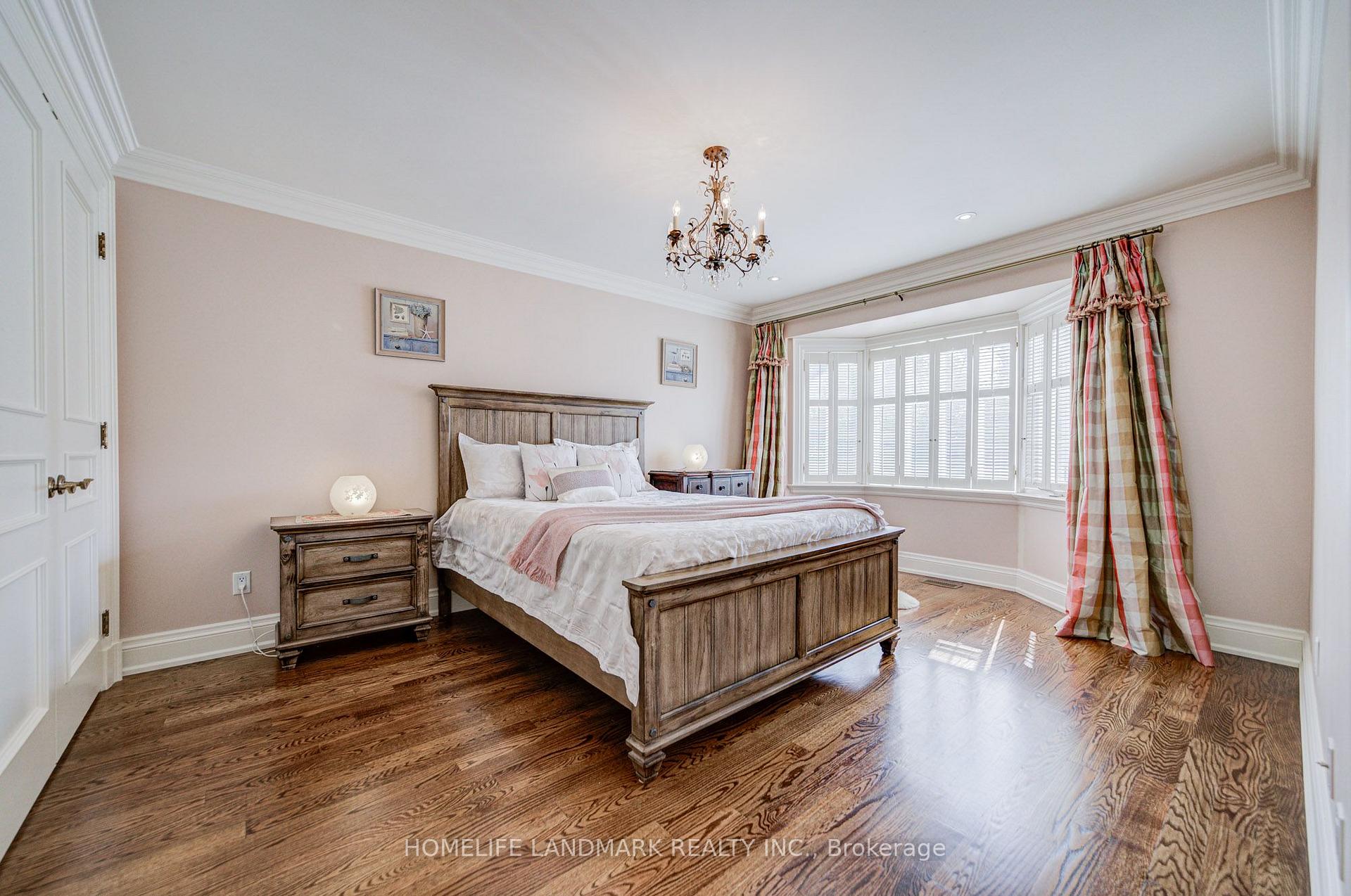 Photo 33 of 37 Maimonides Court, Vaughan, Crestwood-Springfarm-Yorkhill — HOMEH