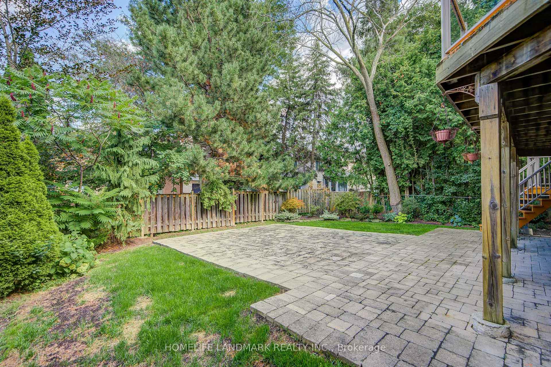 Photo 48 of 37 Maimonides Court, Vaughan, Crestwood-Springfarm-Yorkhill — HOMEH