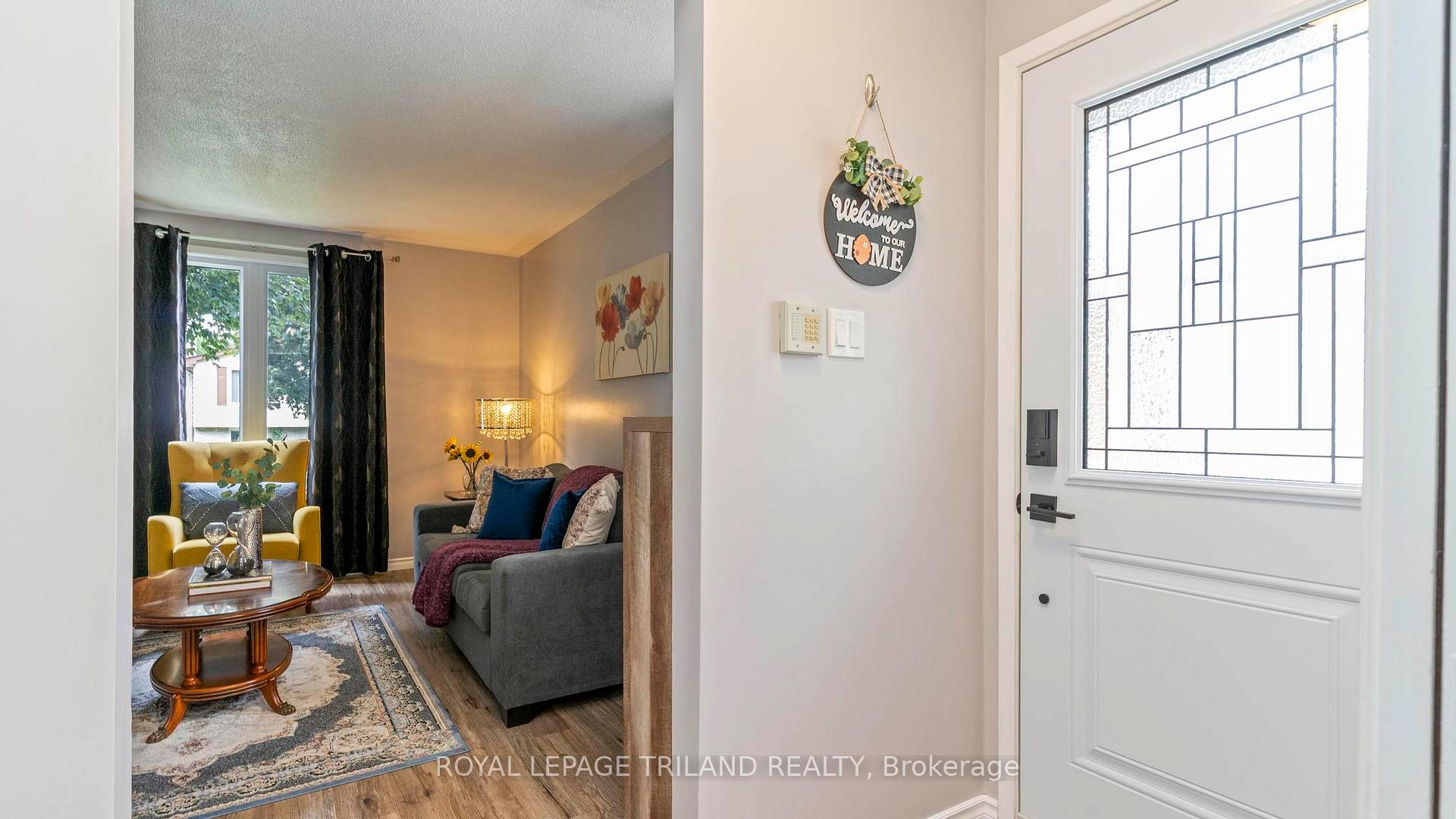 Photo 7 of 27 Patience Crescent, London, South X — HOMEH