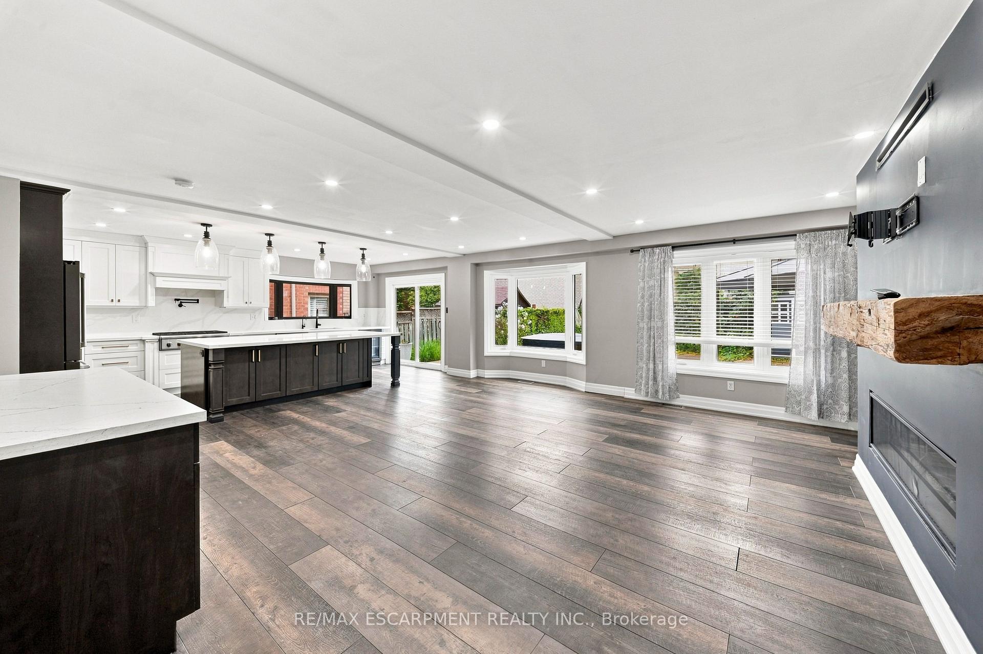 Photo 7 of 96 Laurendale Avenue, Hamilton, Waterdown — HOMEH