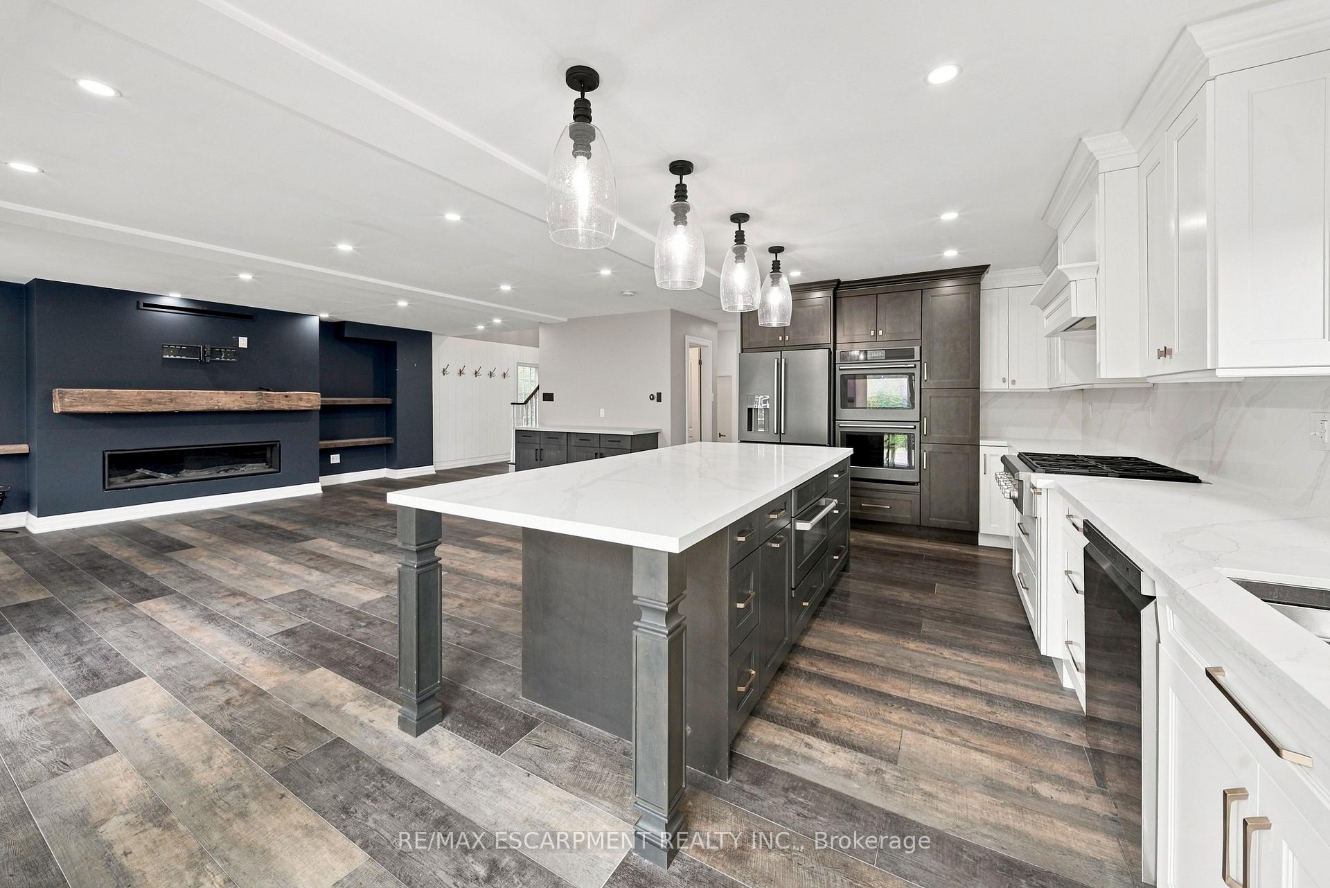Photo 10 of 96 Laurendale Avenue, Hamilton, Waterdown — HOMEH