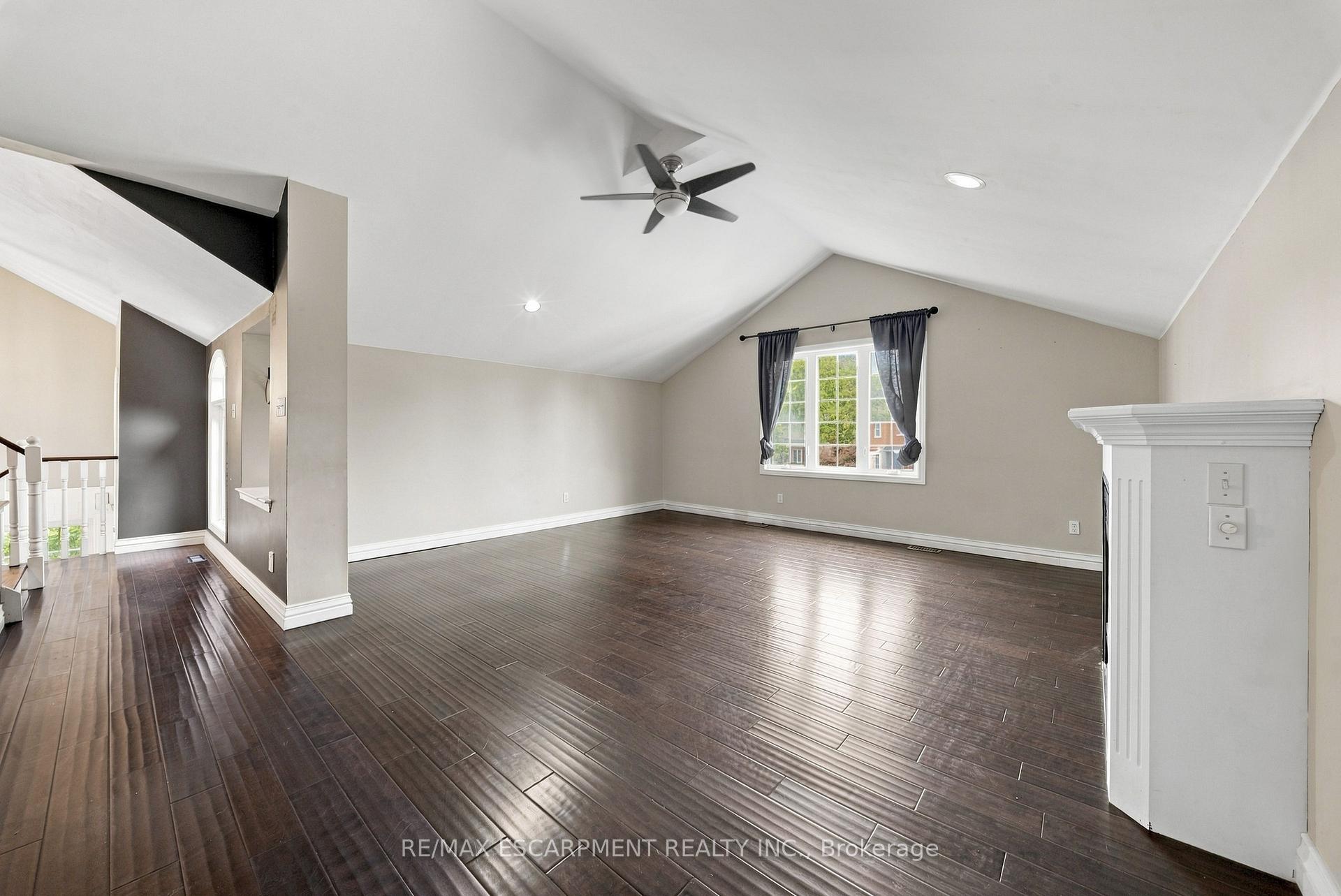 Photo 21 of 96 Laurendale Avenue, Hamilton, Waterdown — HOMEH