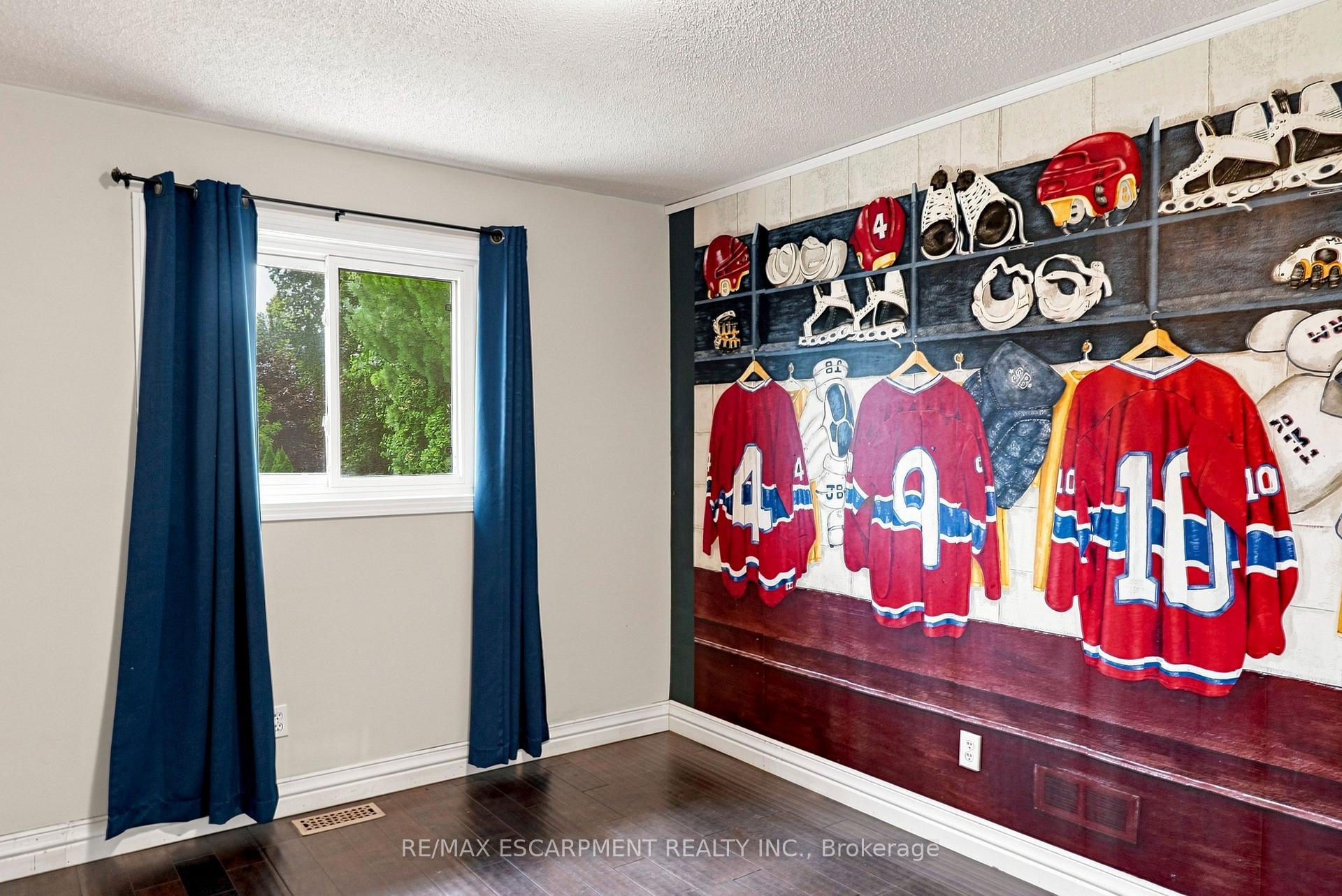 Photo 31 of 96 Laurendale Avenue, Hamilton, Waterdown — HOMEH